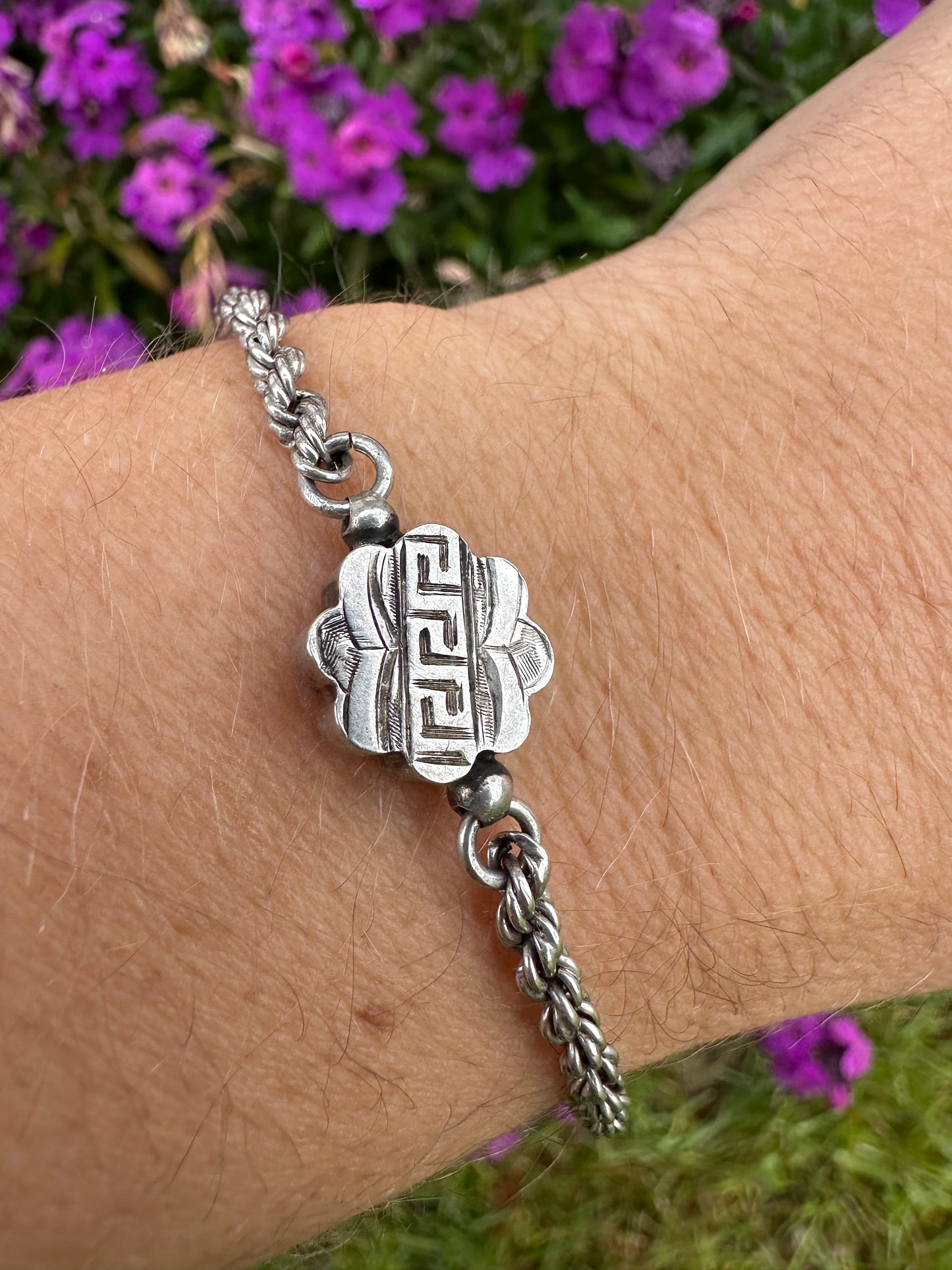 Sterling silver Rope bracelet with Pansy panel