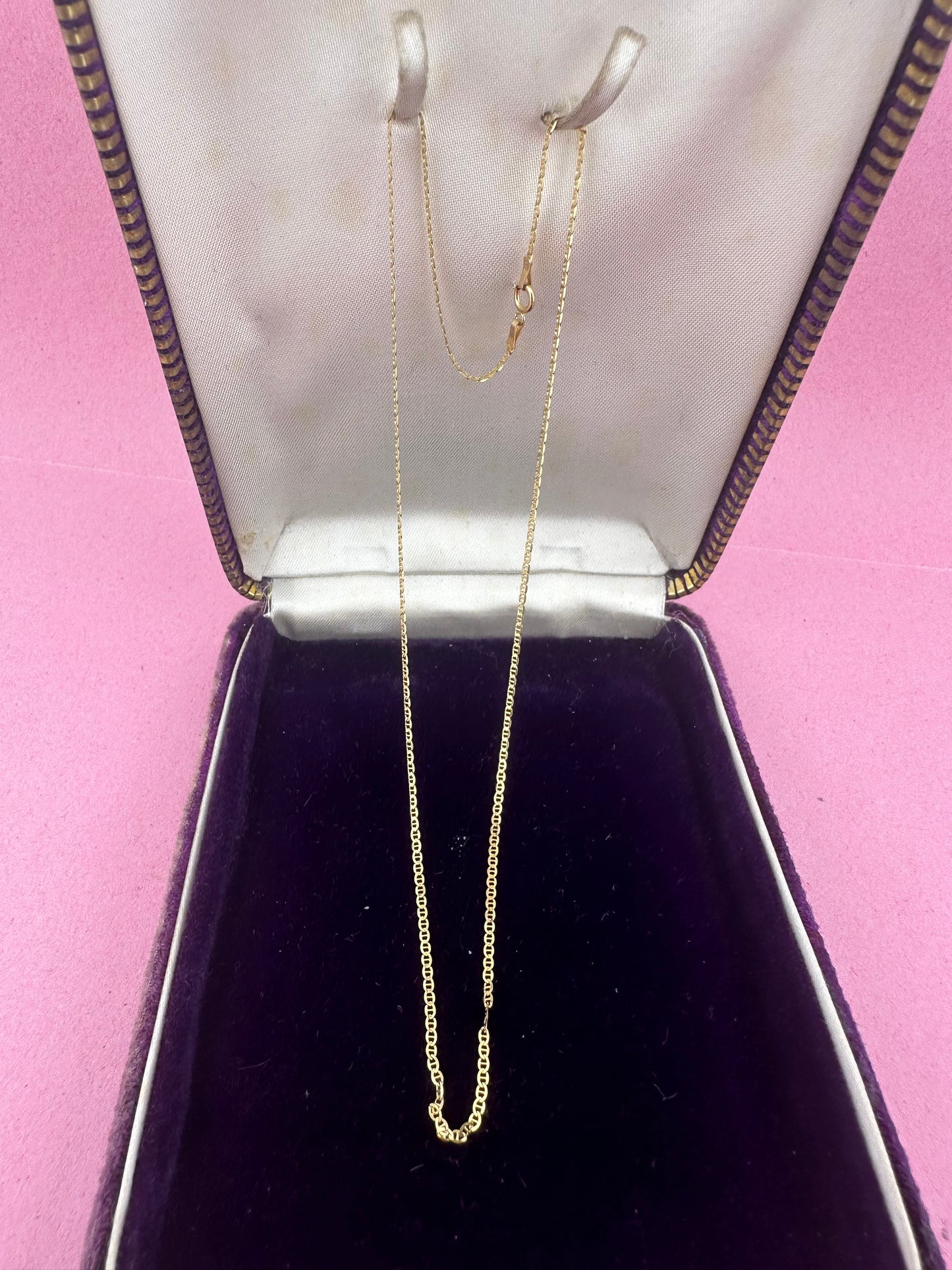 18ct Gold mini Mariner Chain