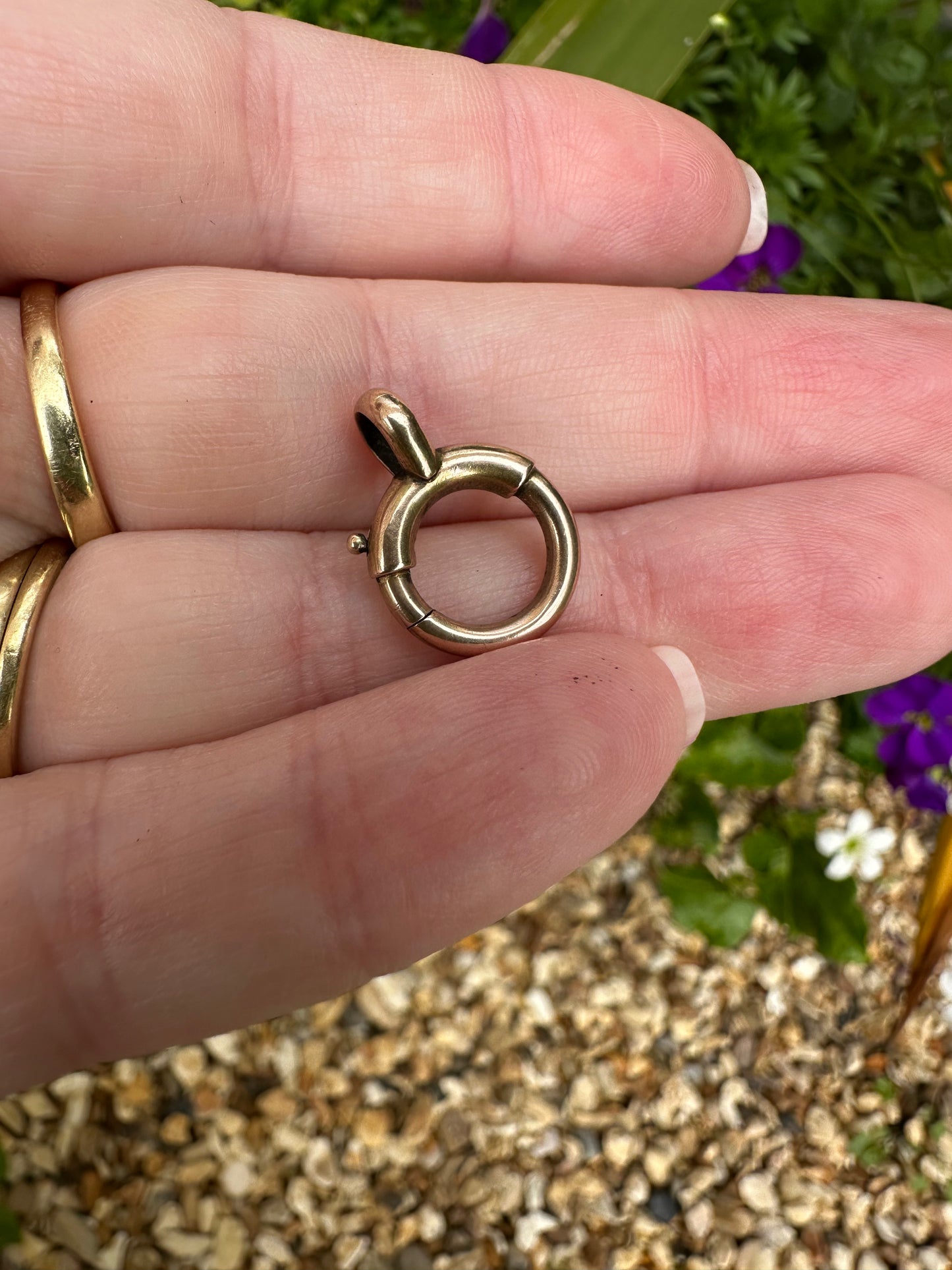 Antique 9ct Gold Bolt clasp
