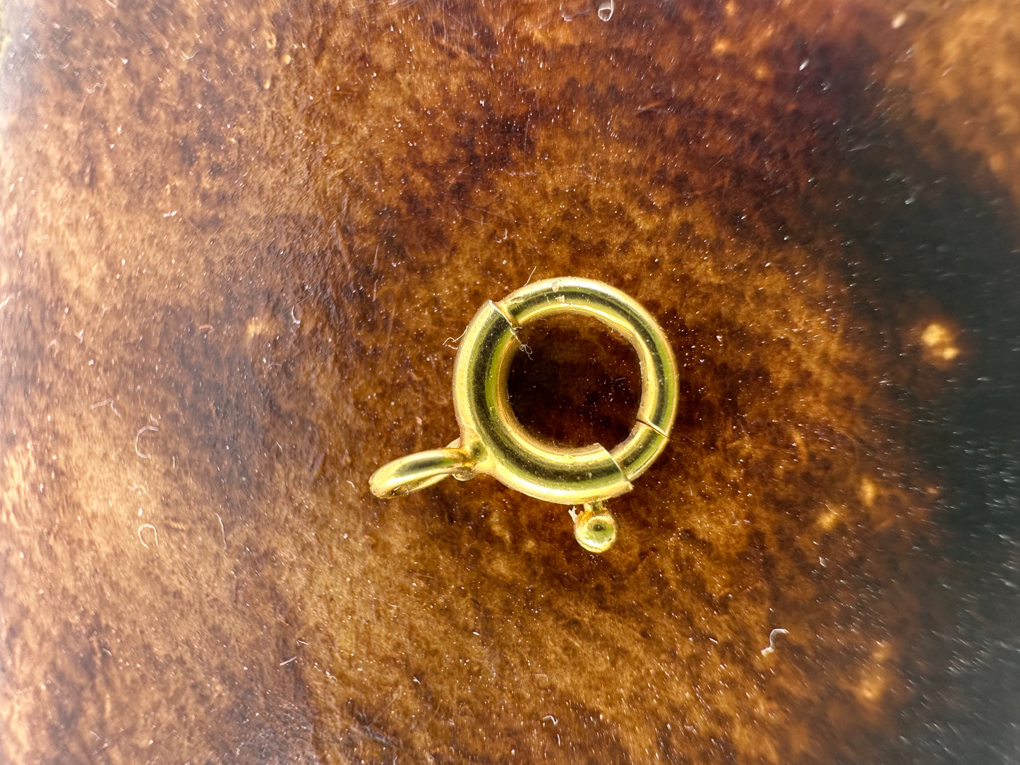 Antique 9ct Yellow gold mini bolt clasp