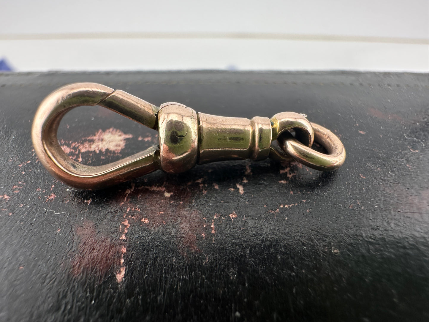 Antique 9ct Rose Gold chunky Dog clip