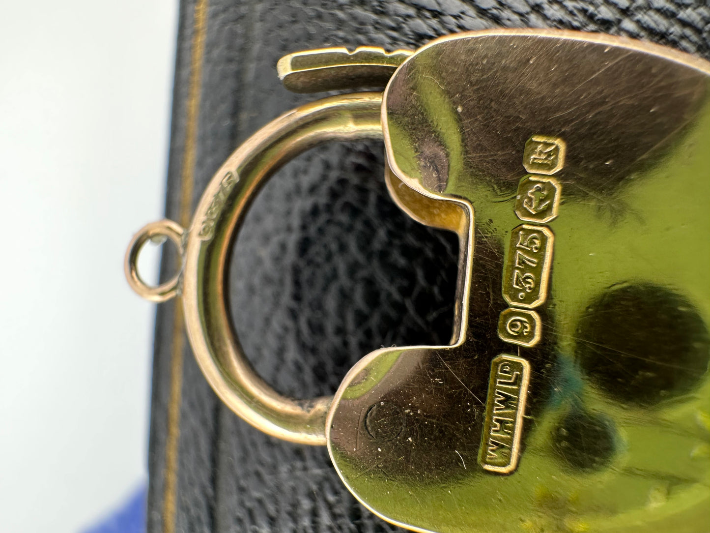 Large Antique 9ct Gold Patterned Heart Padlock
