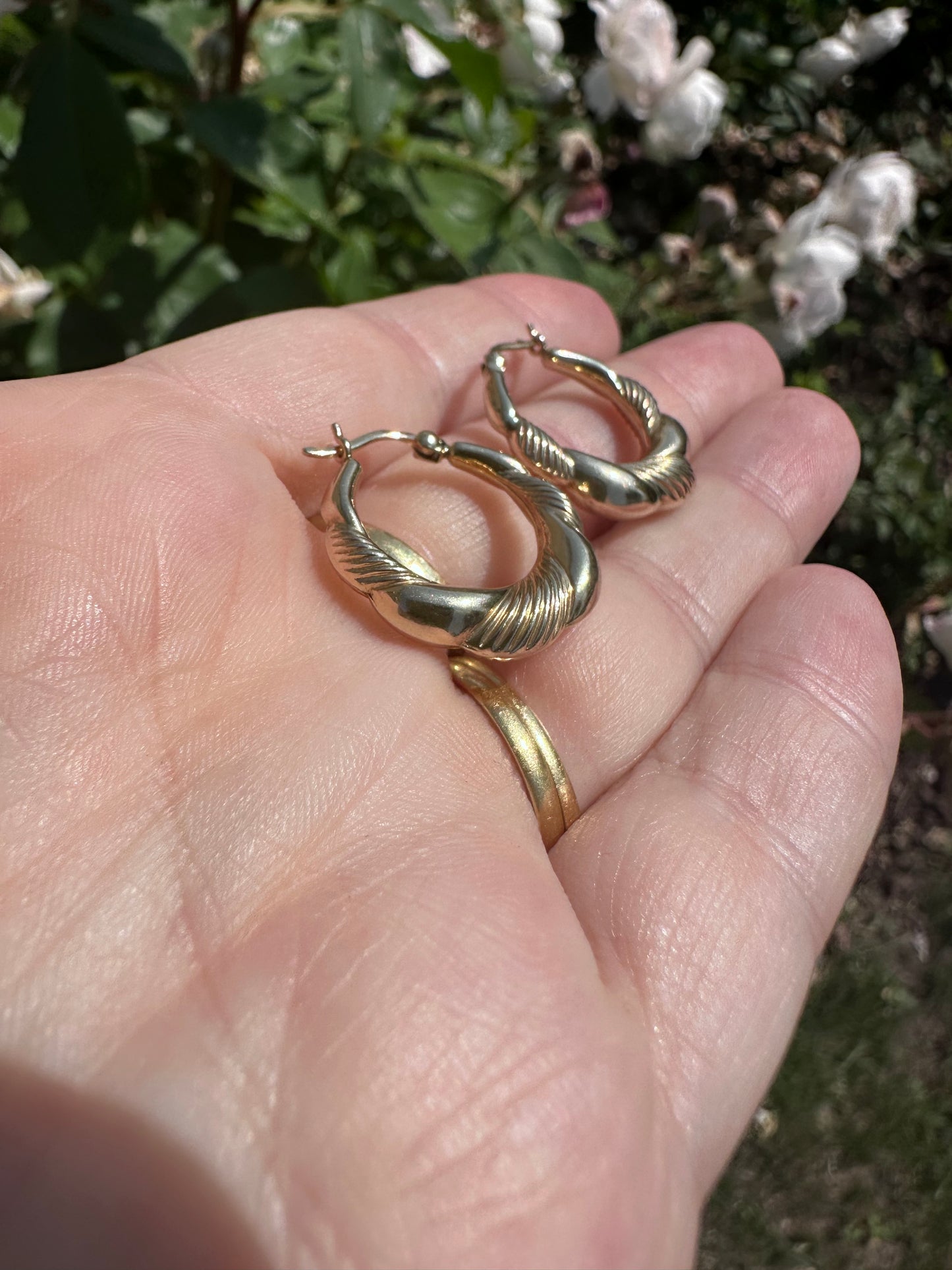 9ct Gold Puffy Stripe hoops
