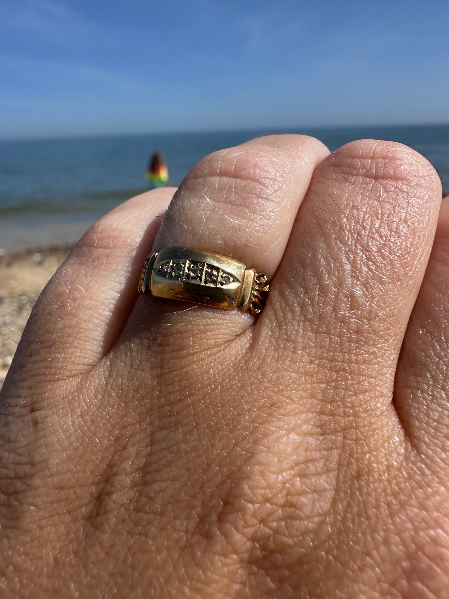 Antique 18ct Gold Rose Cut diamond Gypsy set ring