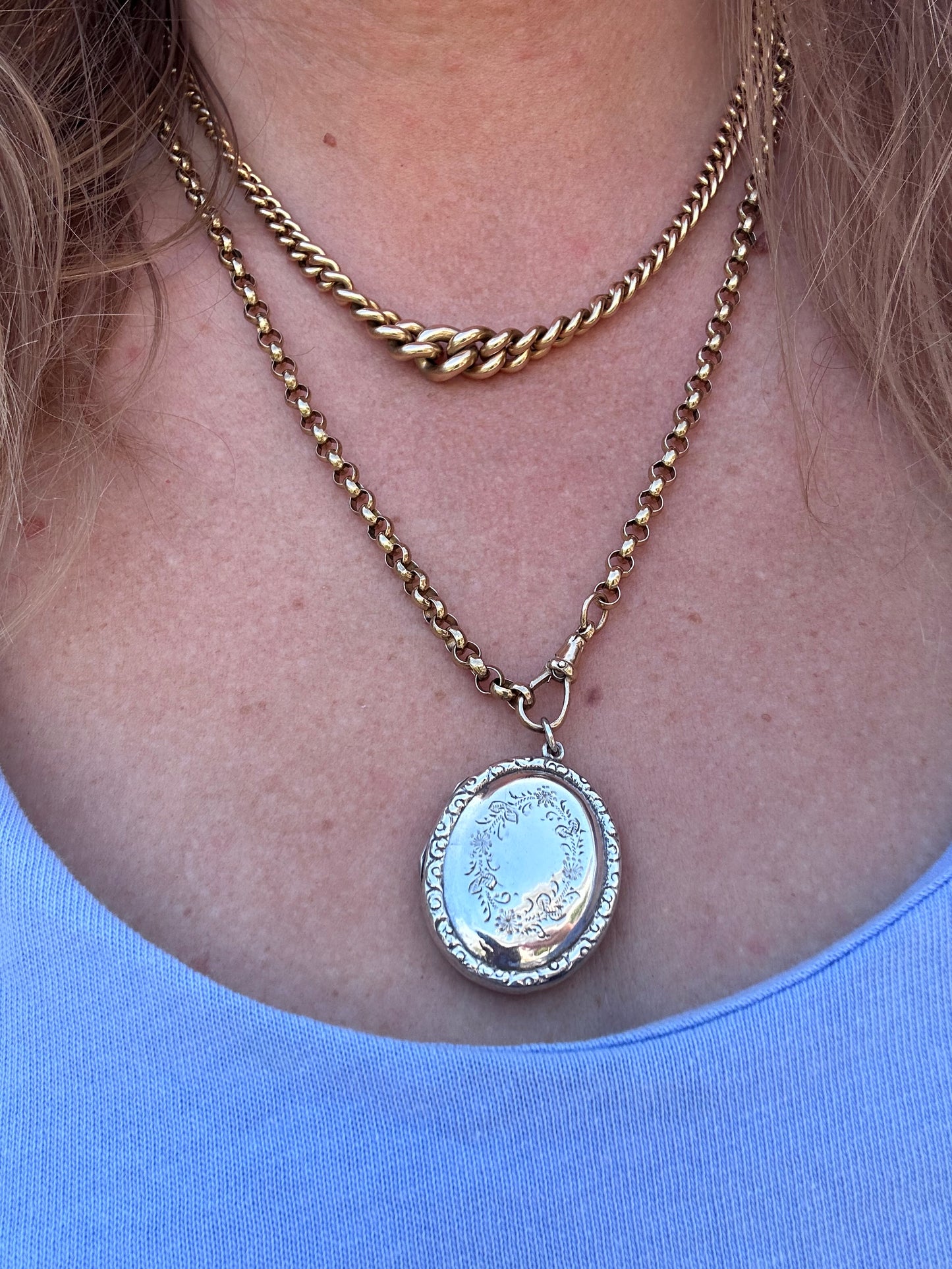 Sterling silver Oval wreath Locket