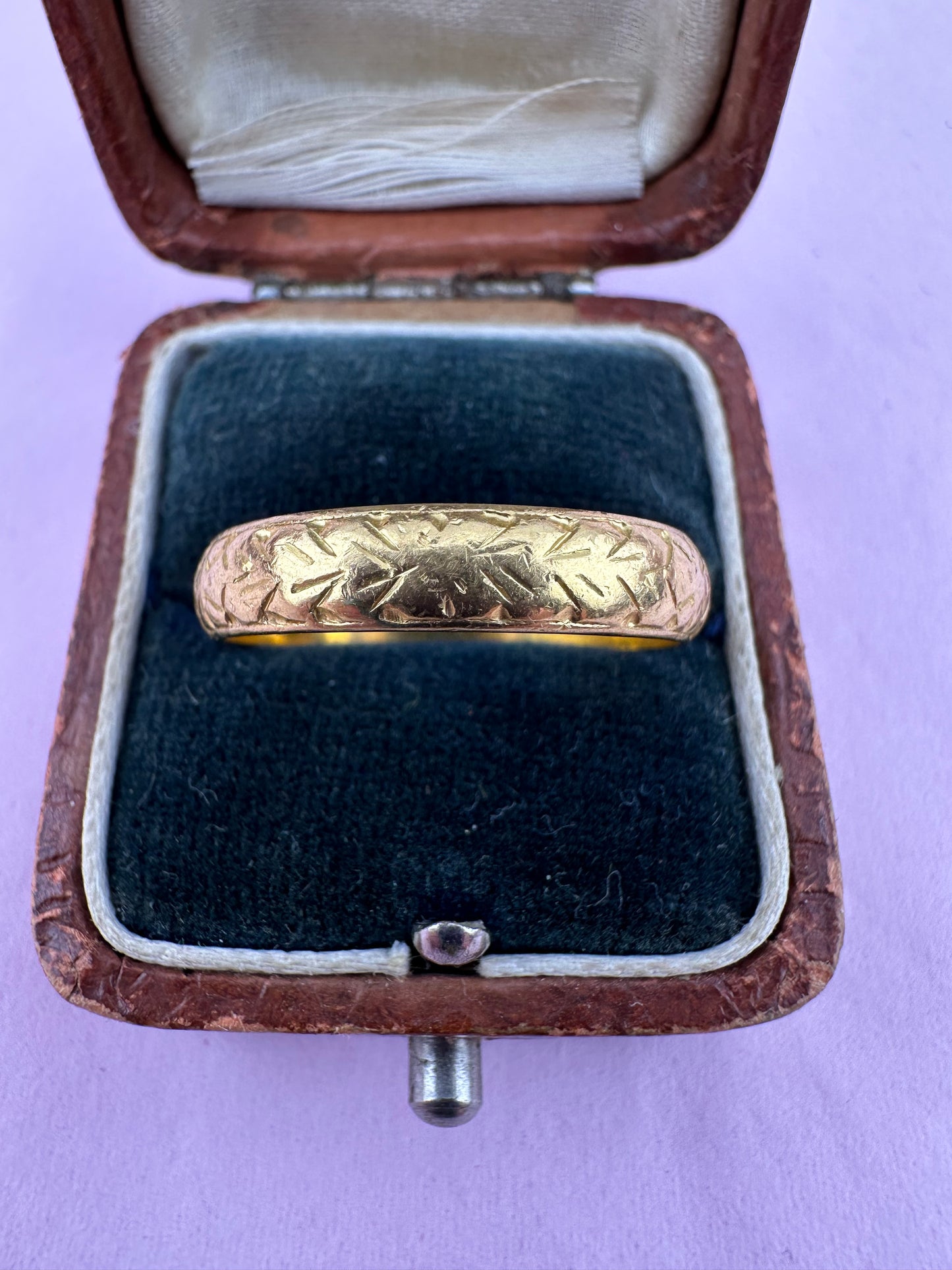 Vintage 22ct Gold Patterned band, 1967