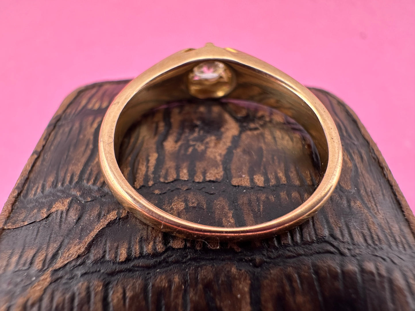 Edwardian 18ct Old Mine Cut Diamond Belcher Ring