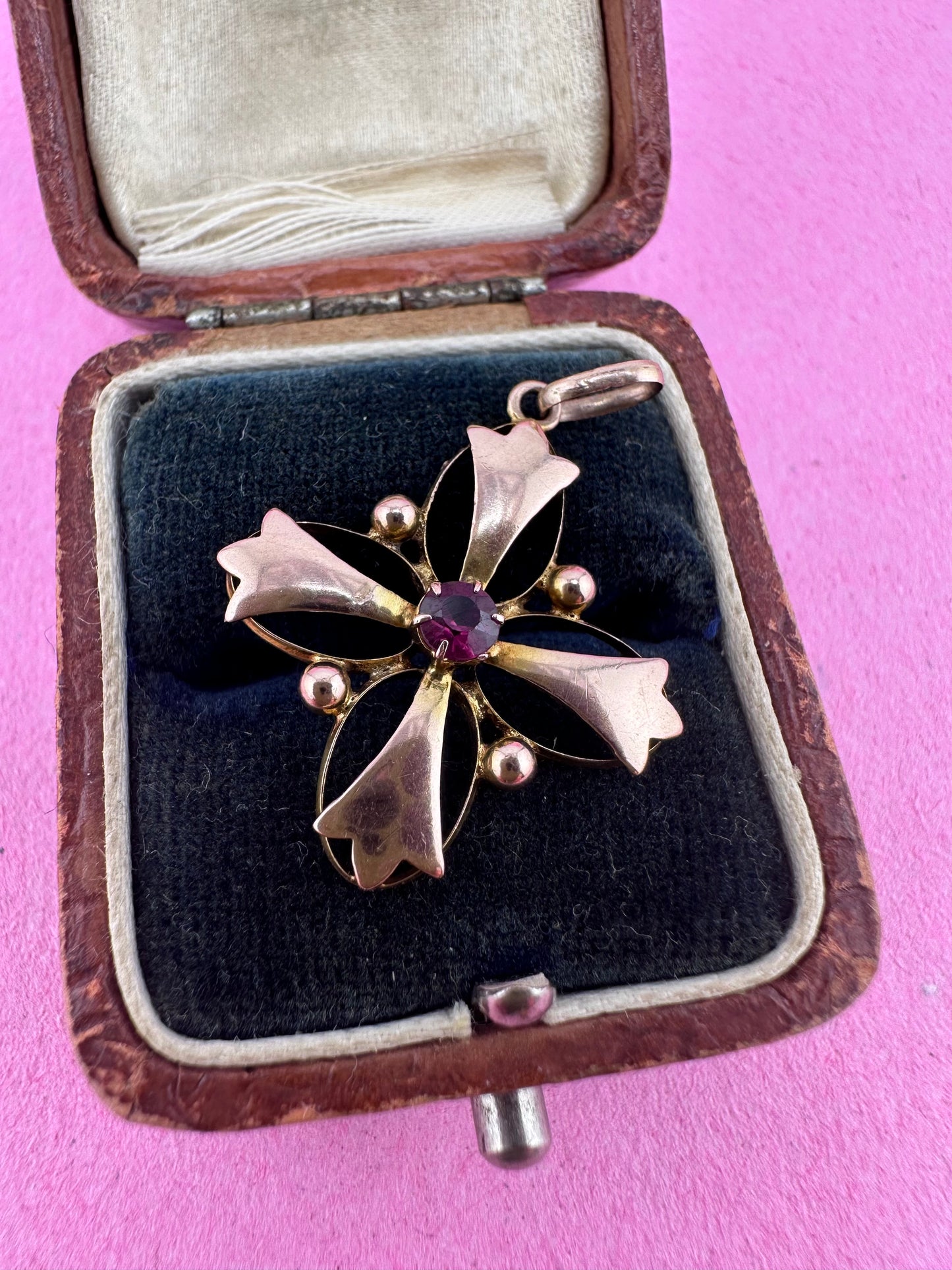 Edwardian 9ct Gold Amethyst Lavalier pendant