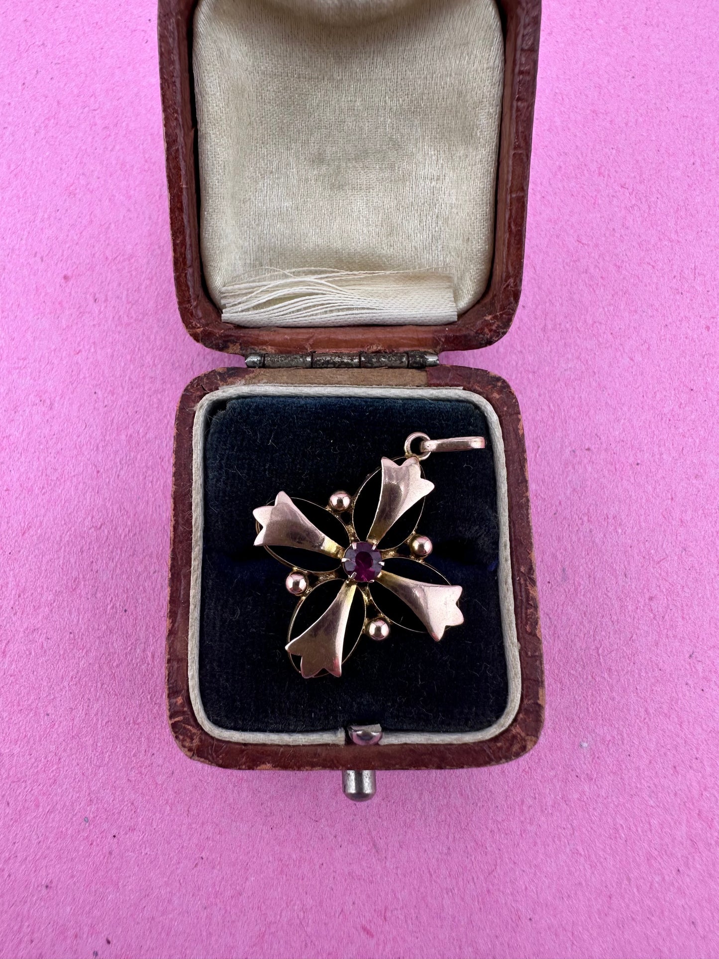 Edwardian 9ct Gold Amethyst Lavalier pendant