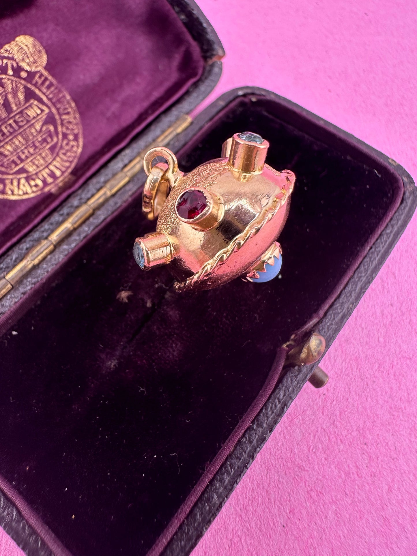 18ct Gold UFO Sputnik pendant with Topaz, Garnet & Turquoise stones.
