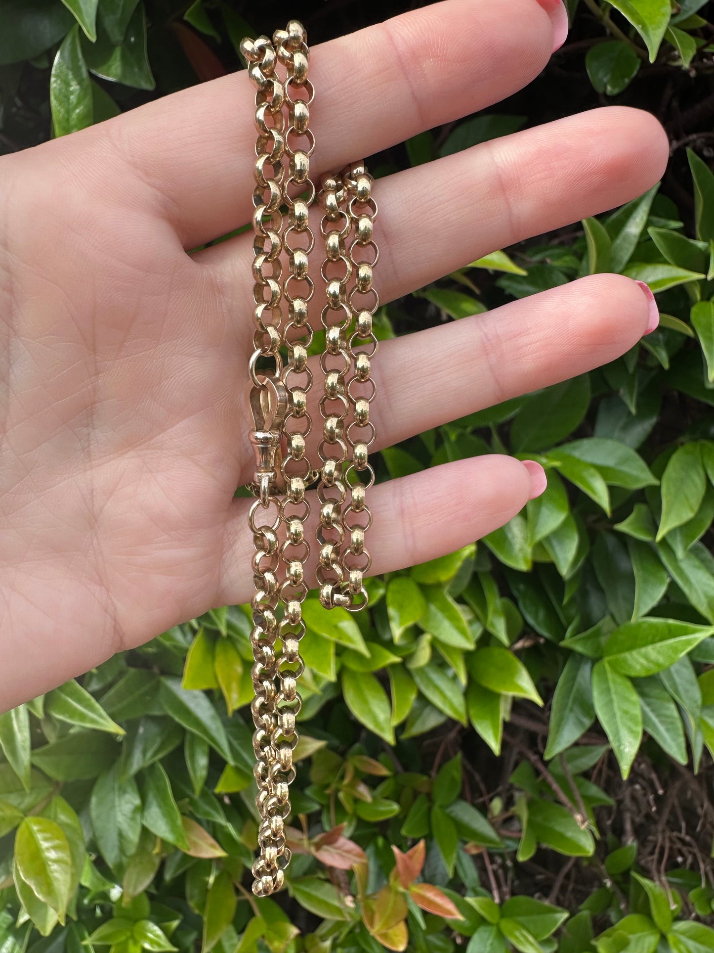 Vintage 9ct Yellow Gold Rolo/belcher chain with antique flat edged dog clip