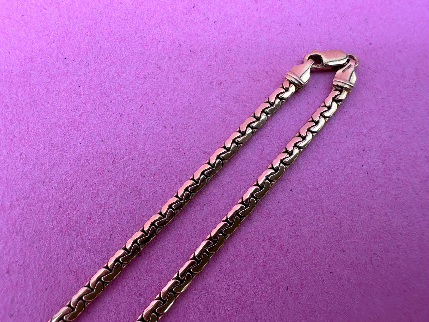 9ct Yellow Gold C Link chain