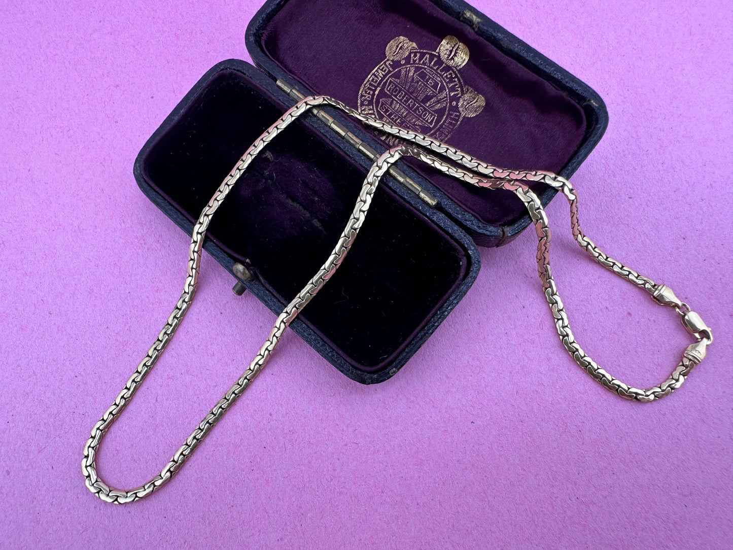 9ct Yellow Gold C Link chain