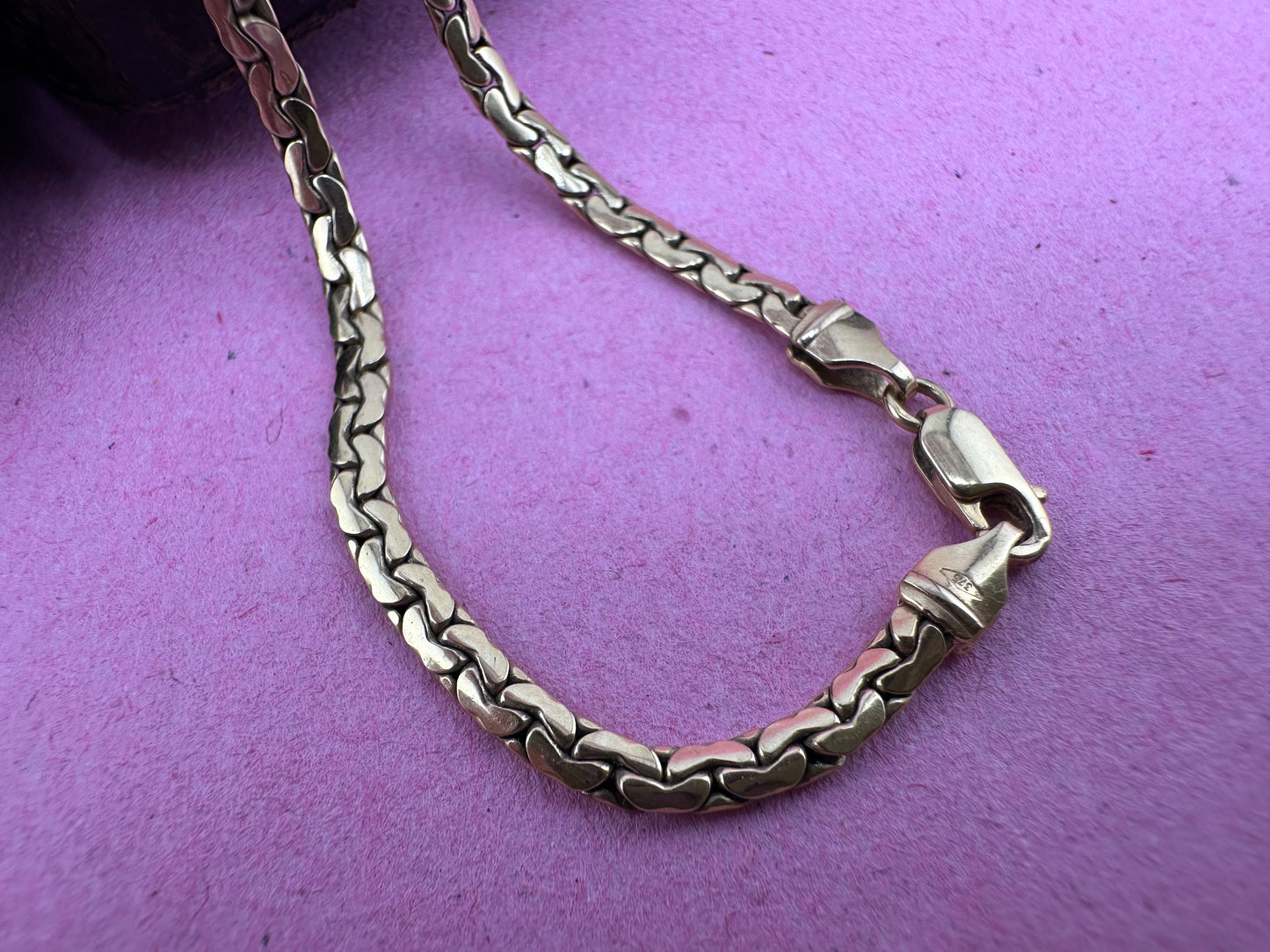 9ct Yellow Gold C Link chain