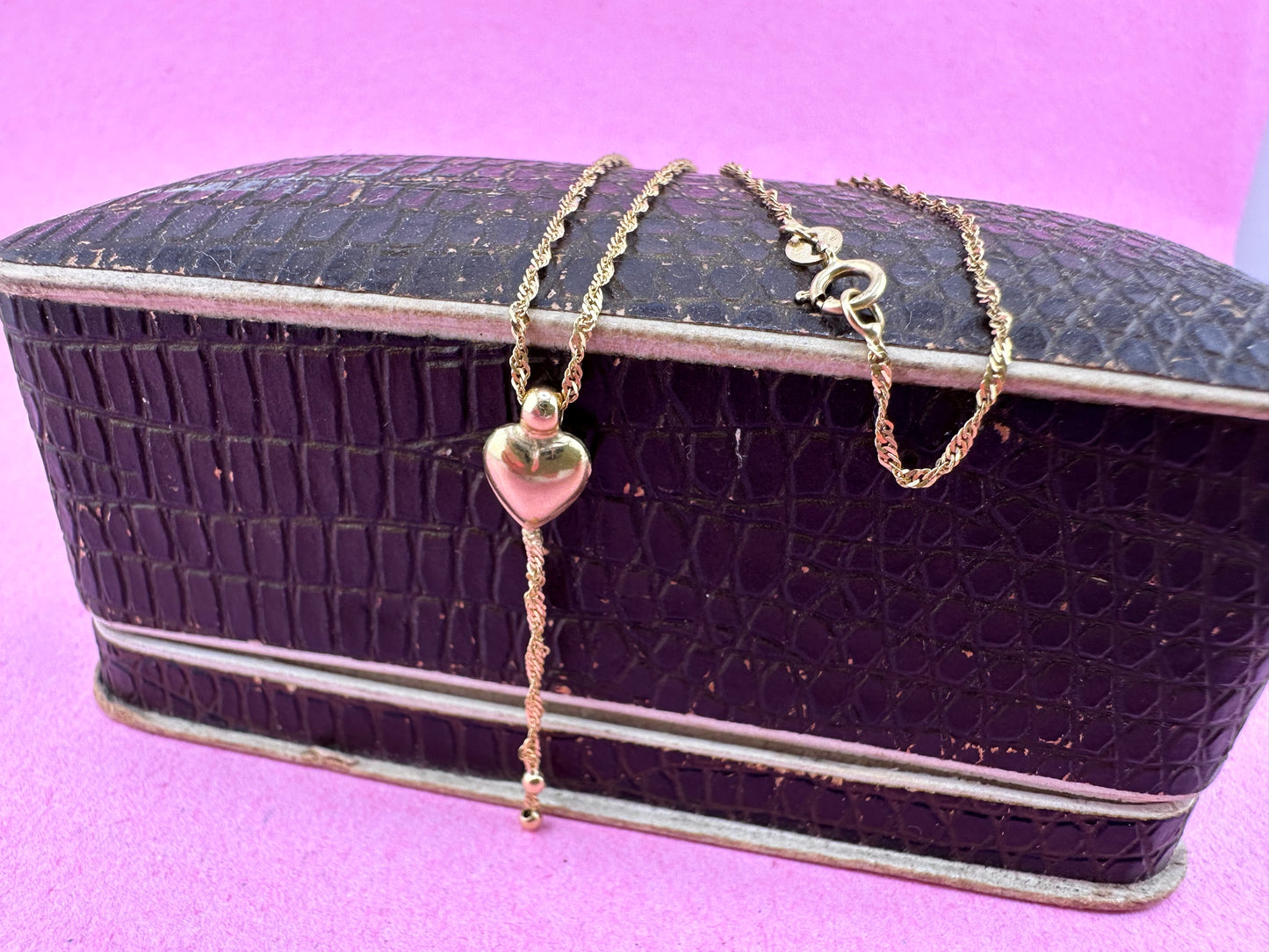 Vintage 9ct Gold Loose Rope chain with heart tassel slider.