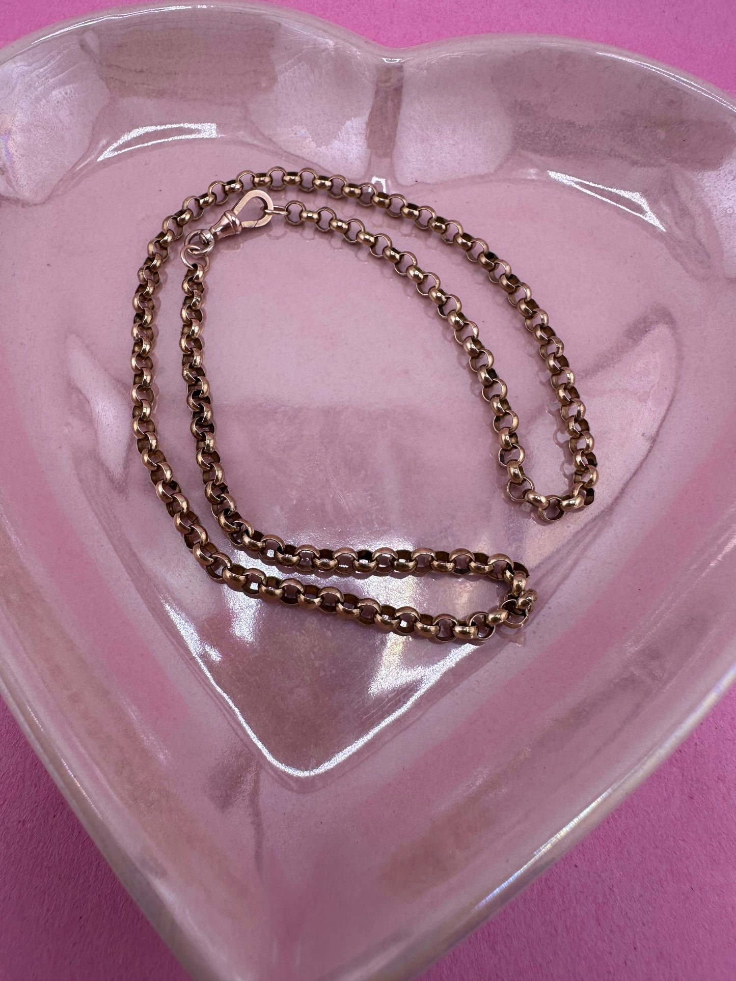 Vintage 9ct Yellow Gold Rolo/belcher chain with antique flat edged dog clip