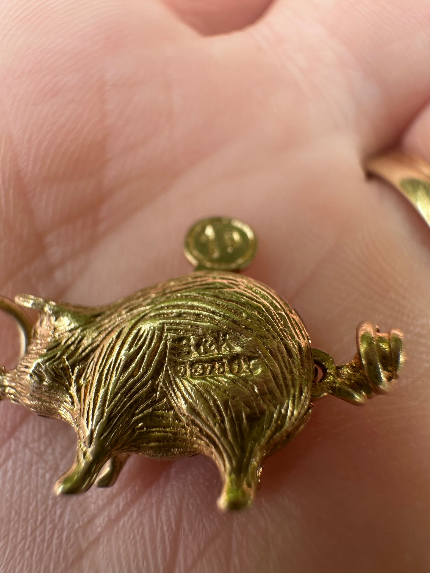 Vintage 9ct Gold Piggy Bank charm, with moving coin/tail
