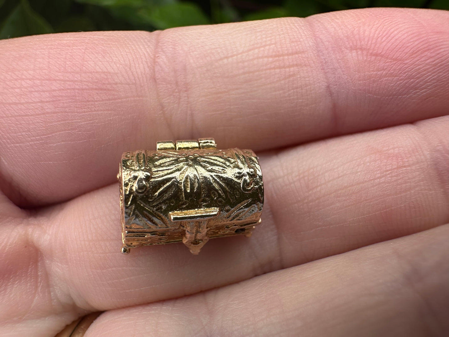 Reserved for Teigan Vintage 9ct Gold Articulated Treasure chest charm with diamonds