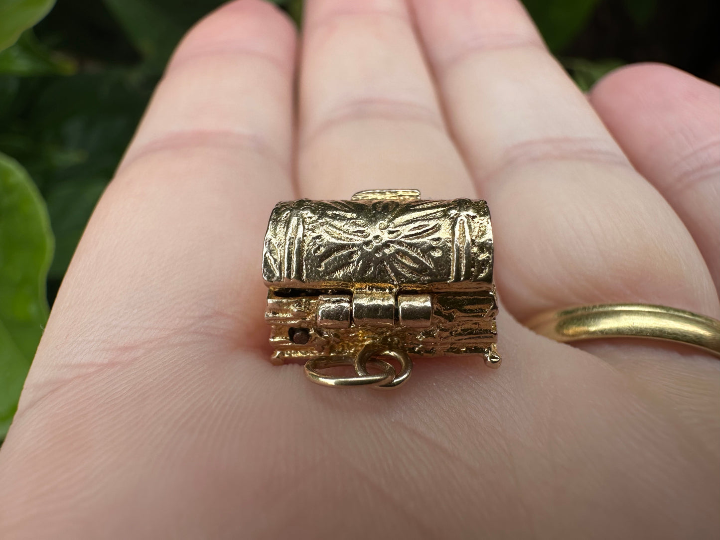 Reserved for Teigan Vintage 9ct Gold Articulated Treasure chest charm with diamonds