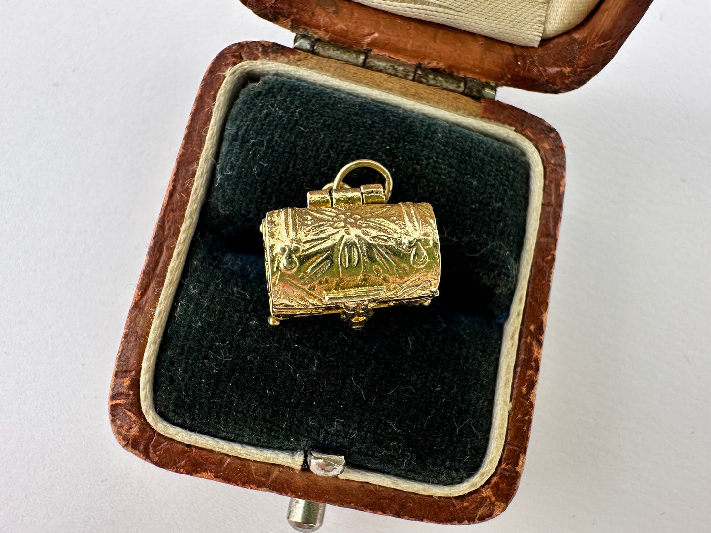 Reserved for Teigan Vintage 9ct Gold Articulated Treasure chest charm with diamonds