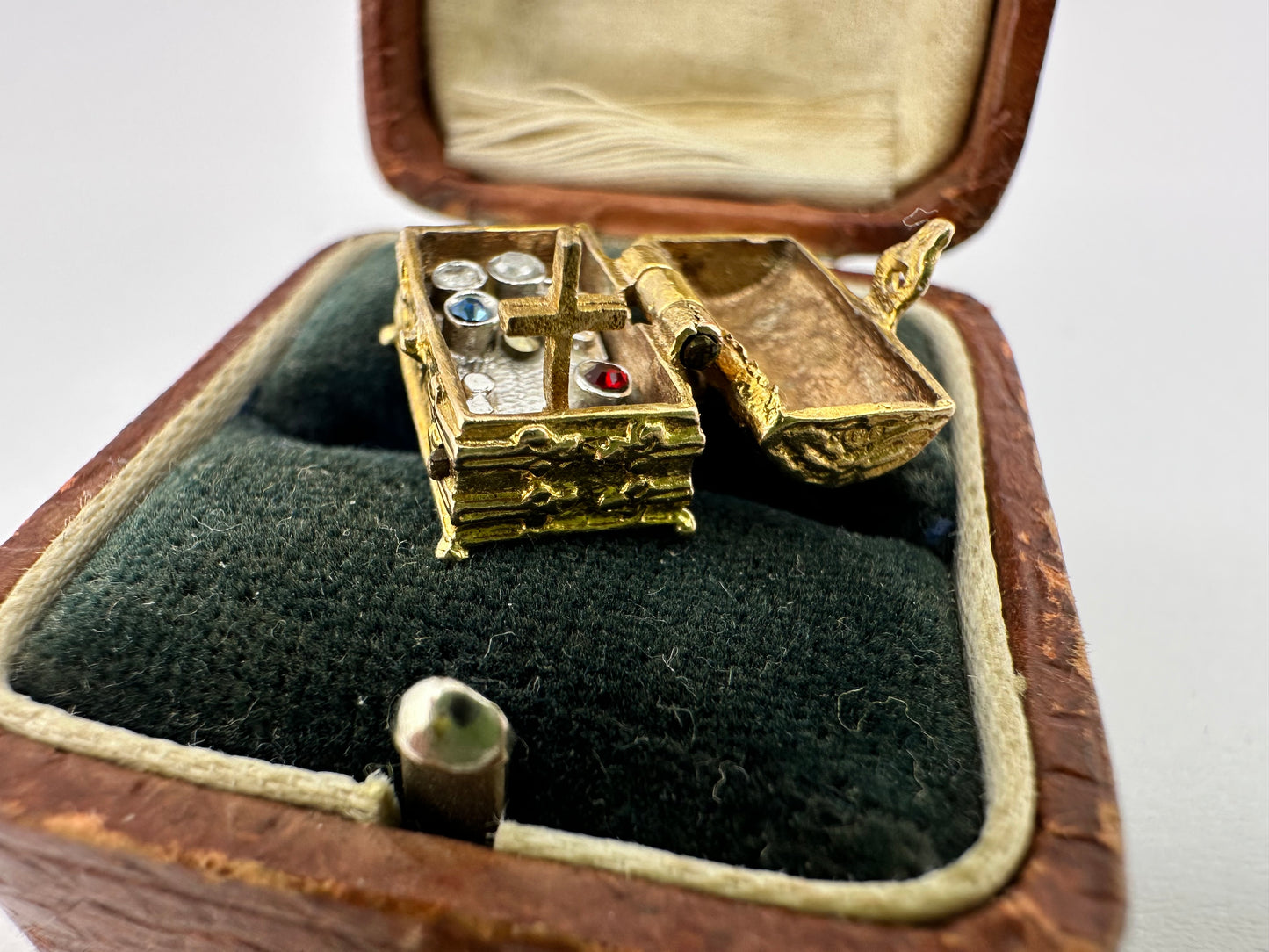 Reserved for Teigan Vintage 9ct Gold Articulated Treasure chest charm with diamonds