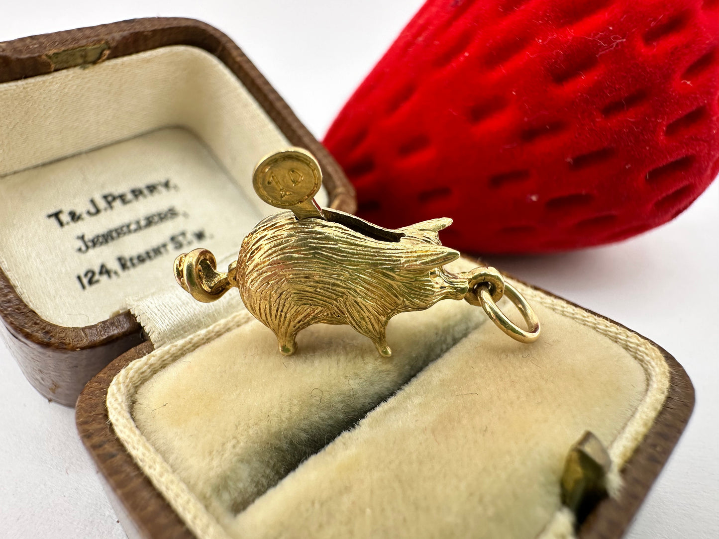 Vintage 9ct Gold Piggy Bank charm, with moving coin/tail