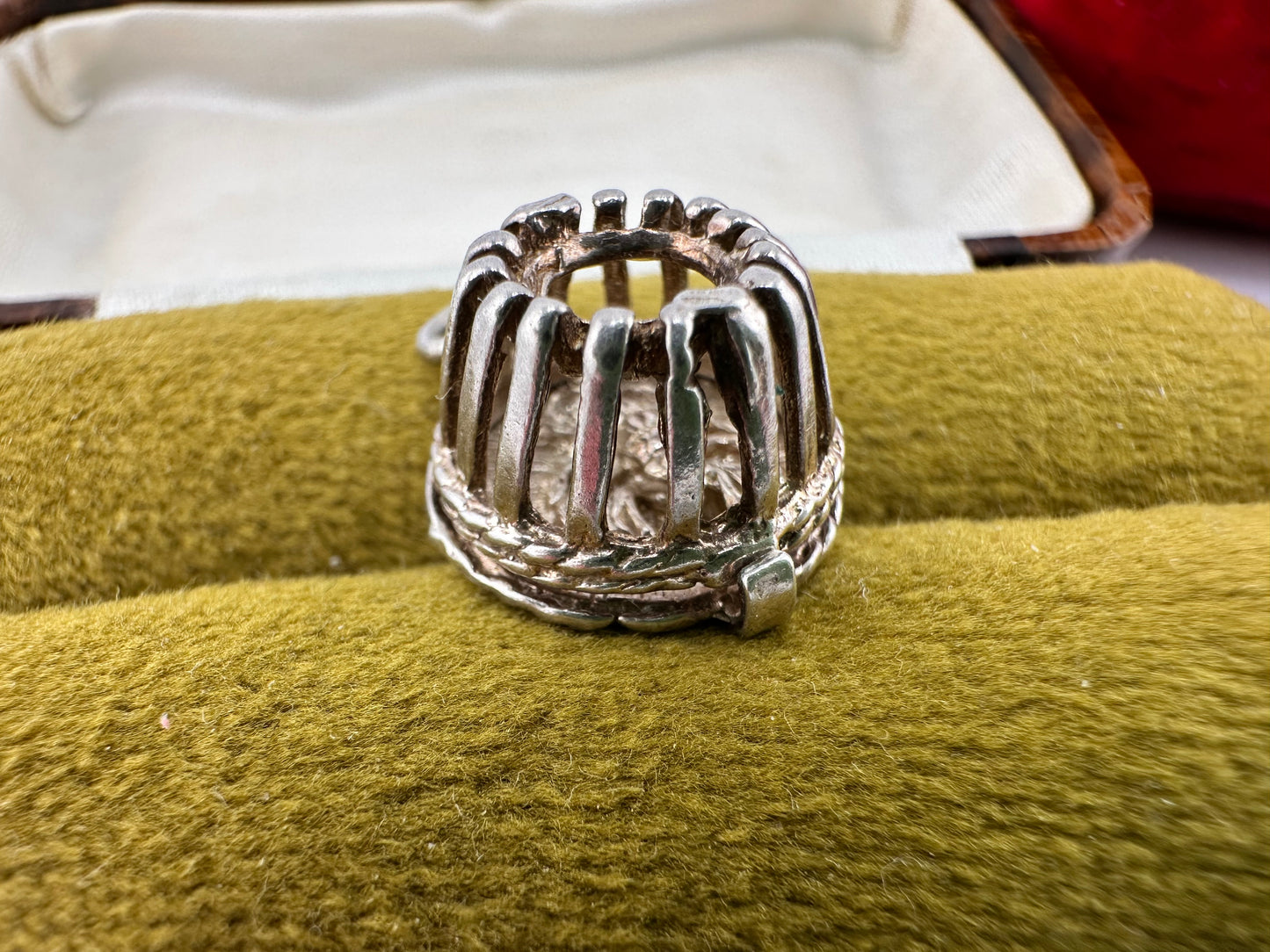 Silver Lobster Pot charm, opens
