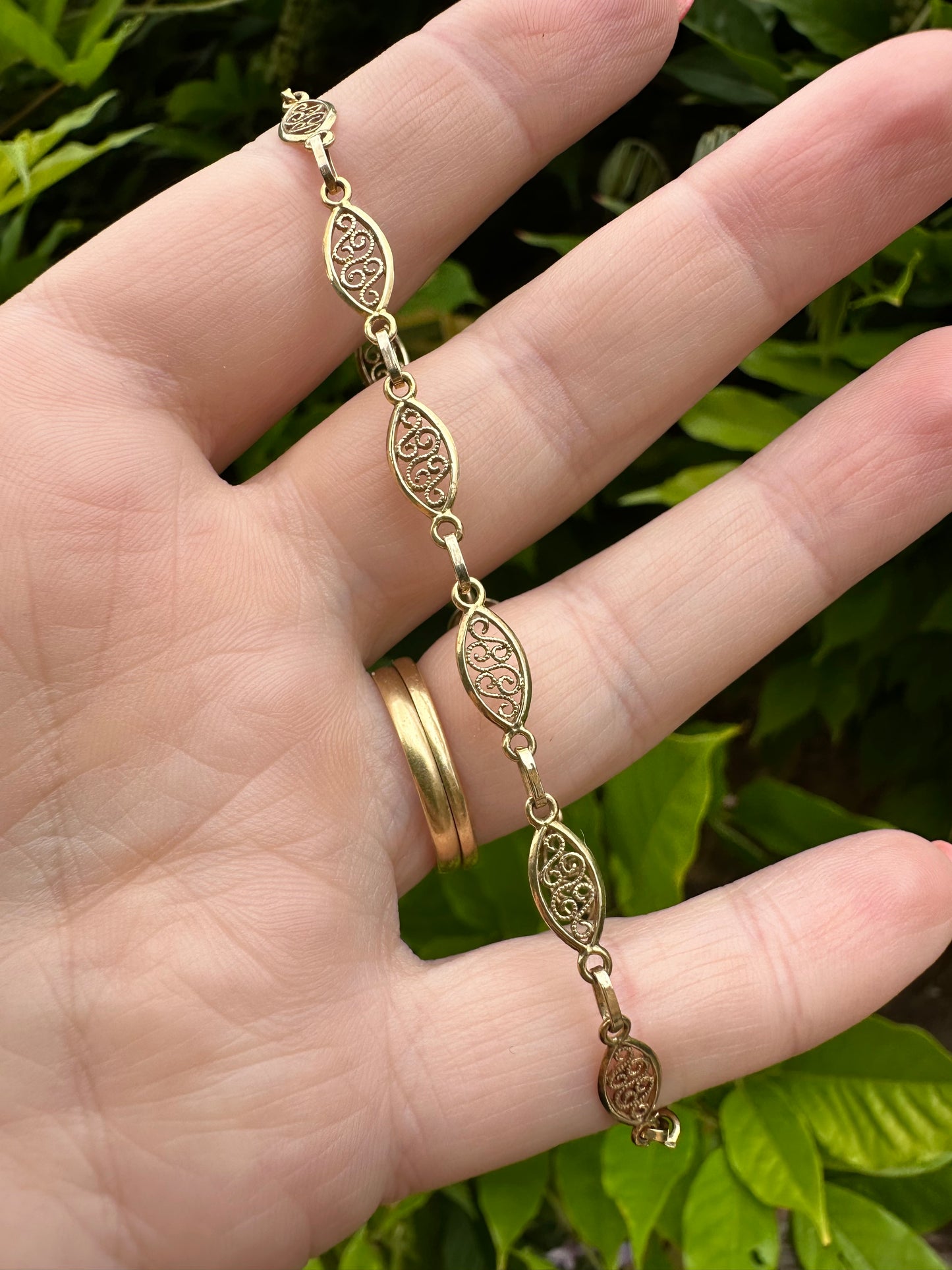 Vintage 9ct gold Filigree bracelet
