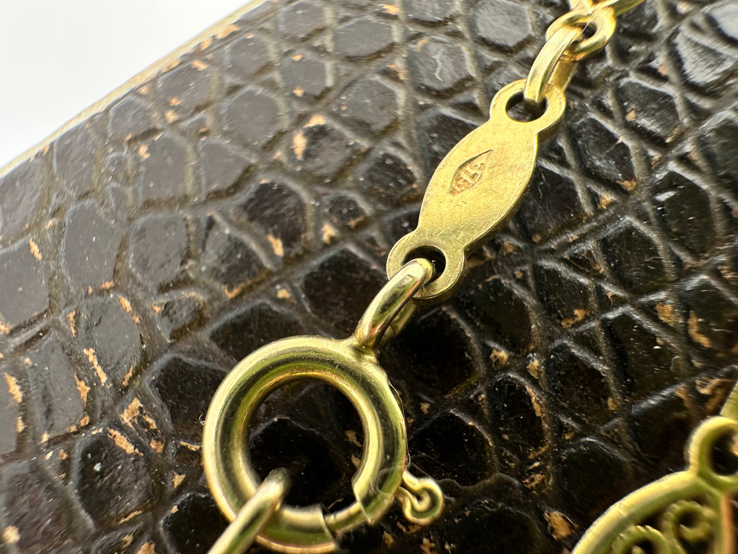 Vintage 9ct gold Filigree bracelet