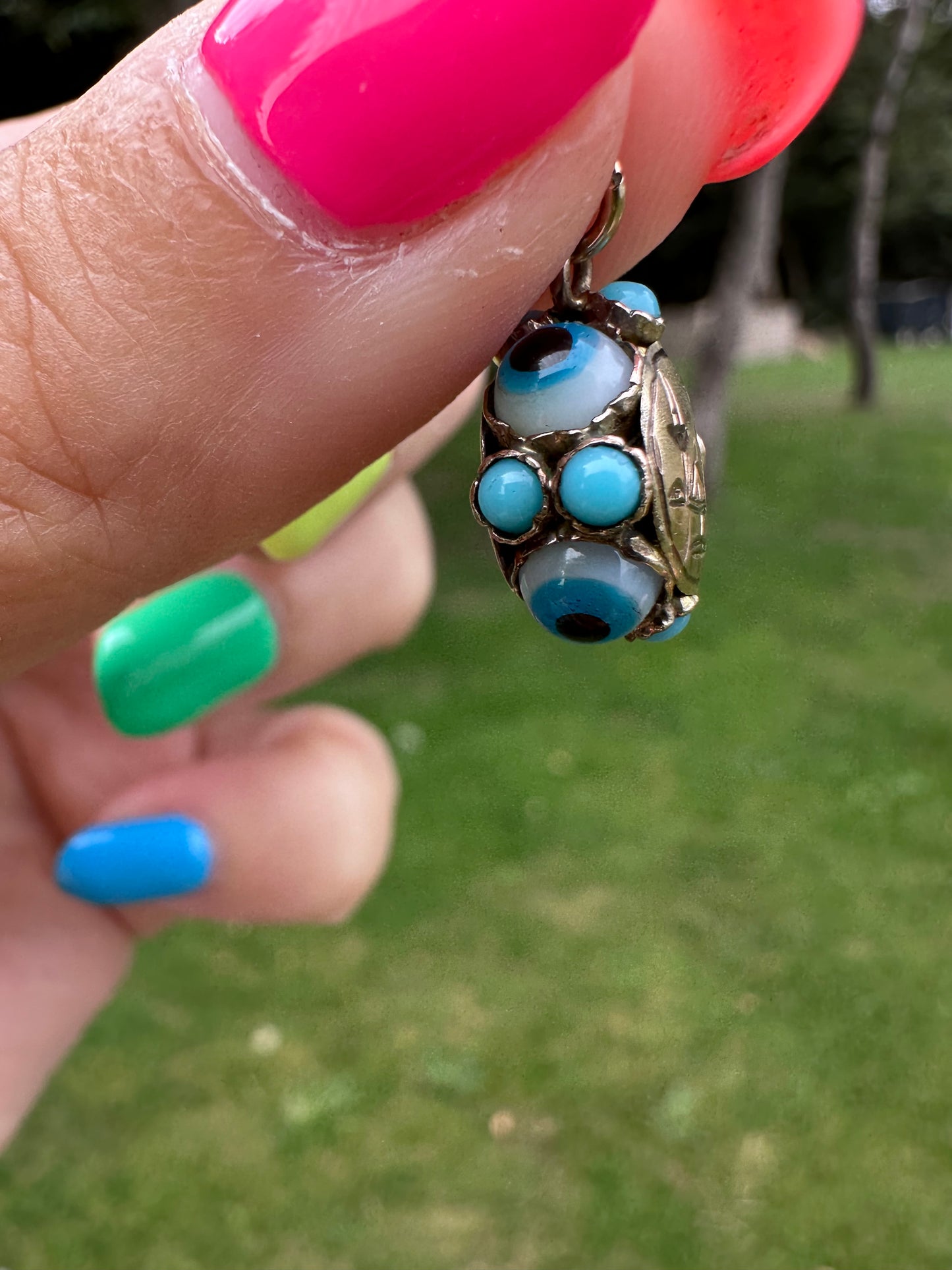9ct Gold Evil eye charm with turquoise. Engraved with Turkish mosque.