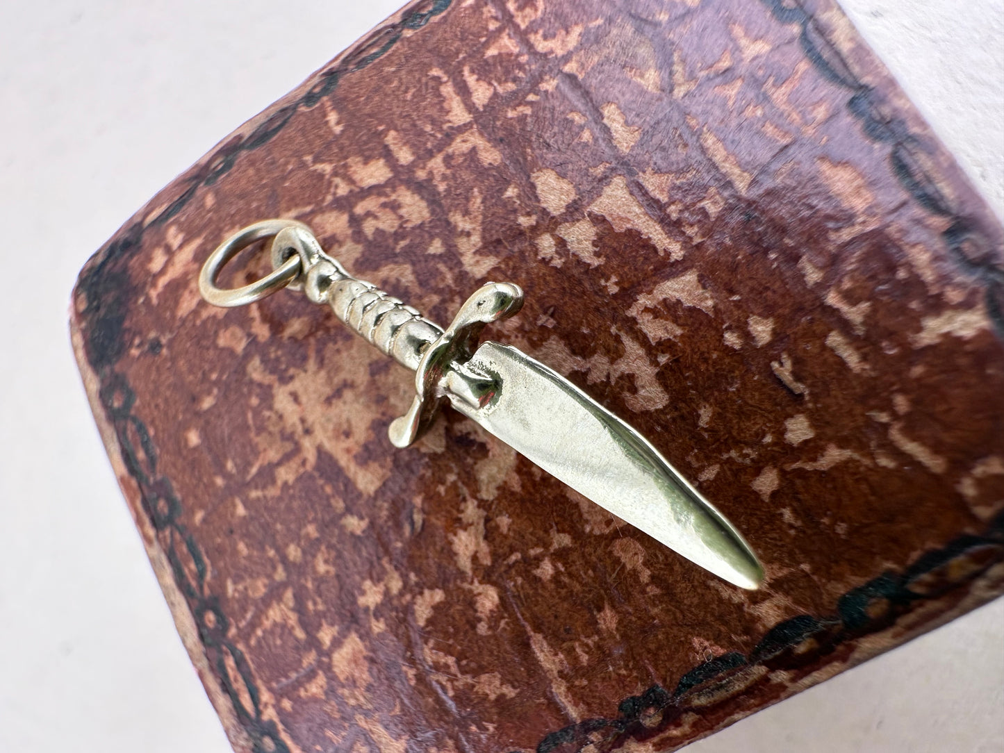 Vintage 9ct Dagger charm