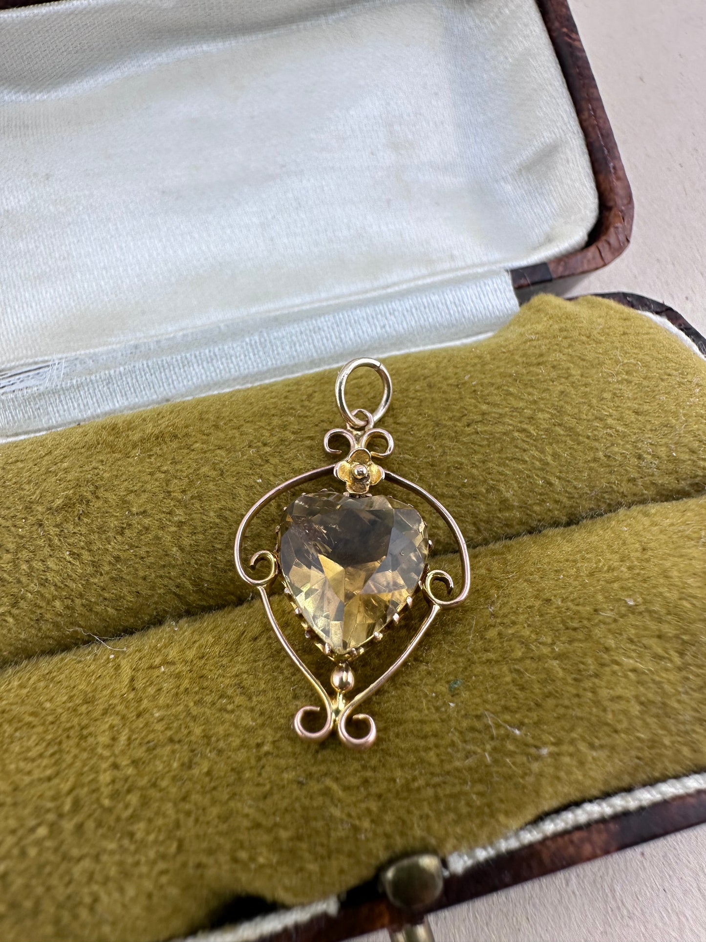 Edwardian 9ct Gold Citrine Heart Pendant