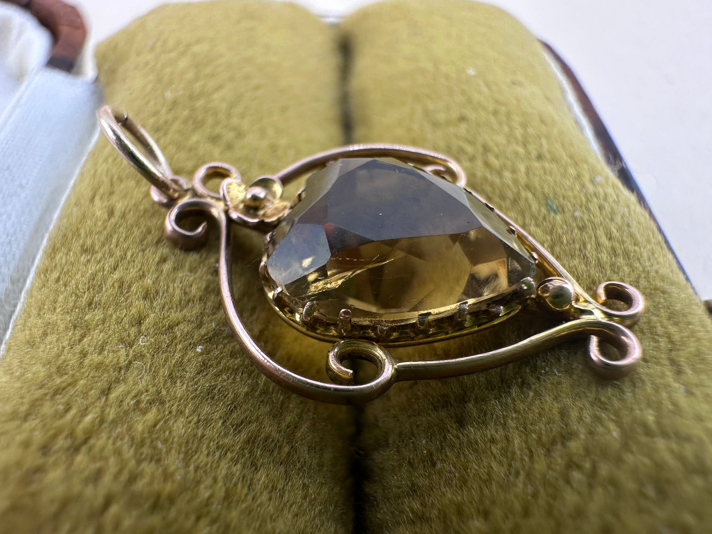Edwardian 9ct Gold Citrine Heart Pendant