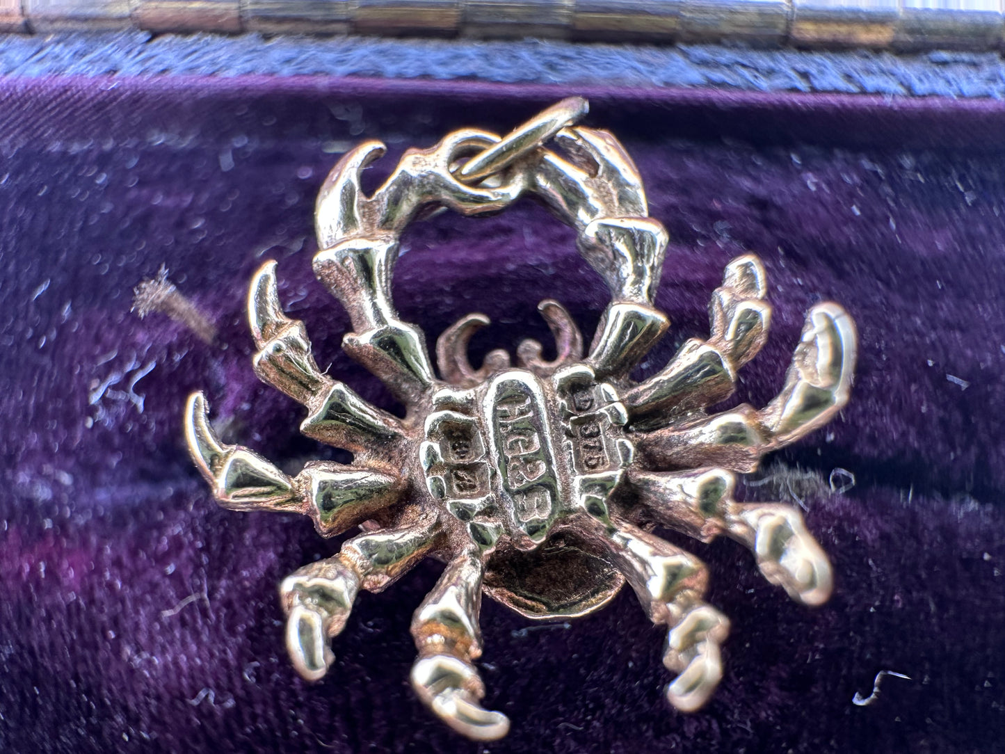 Vintage 9ct Gold Crab Charm