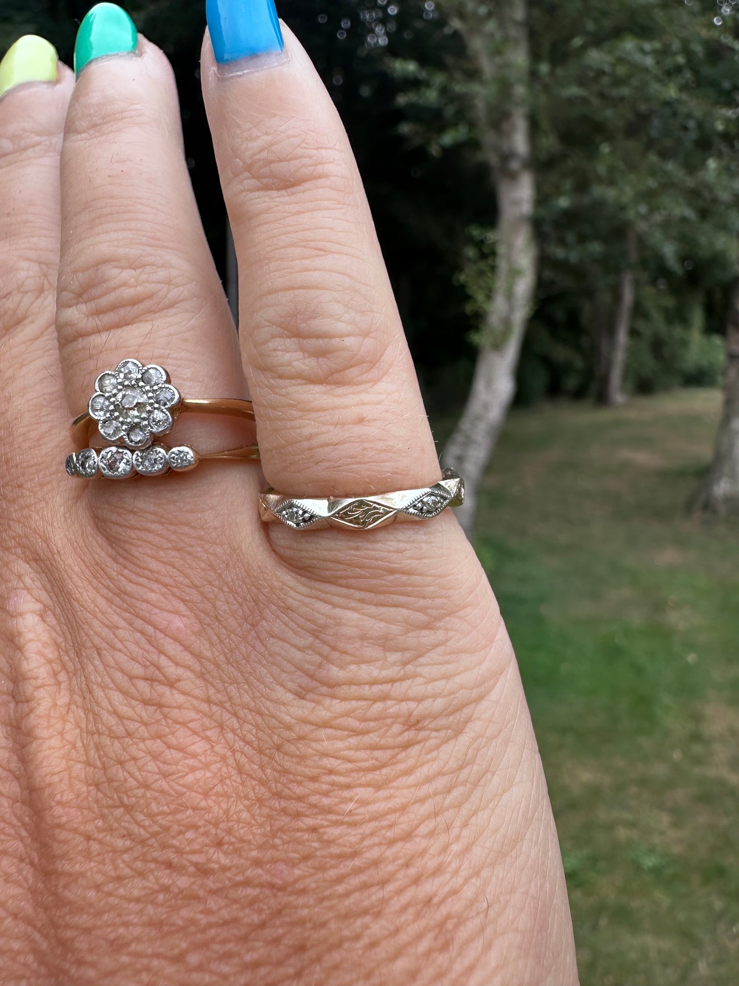 9ct two tone gold patterned ZigZag band with diamonds