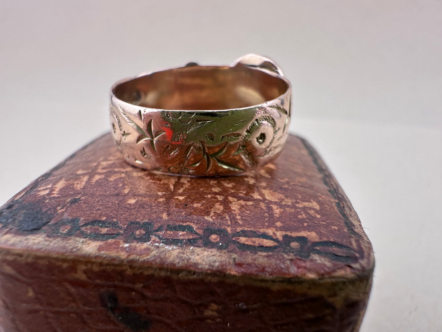 Antique 9ct Rose gold carved Buckle Ring