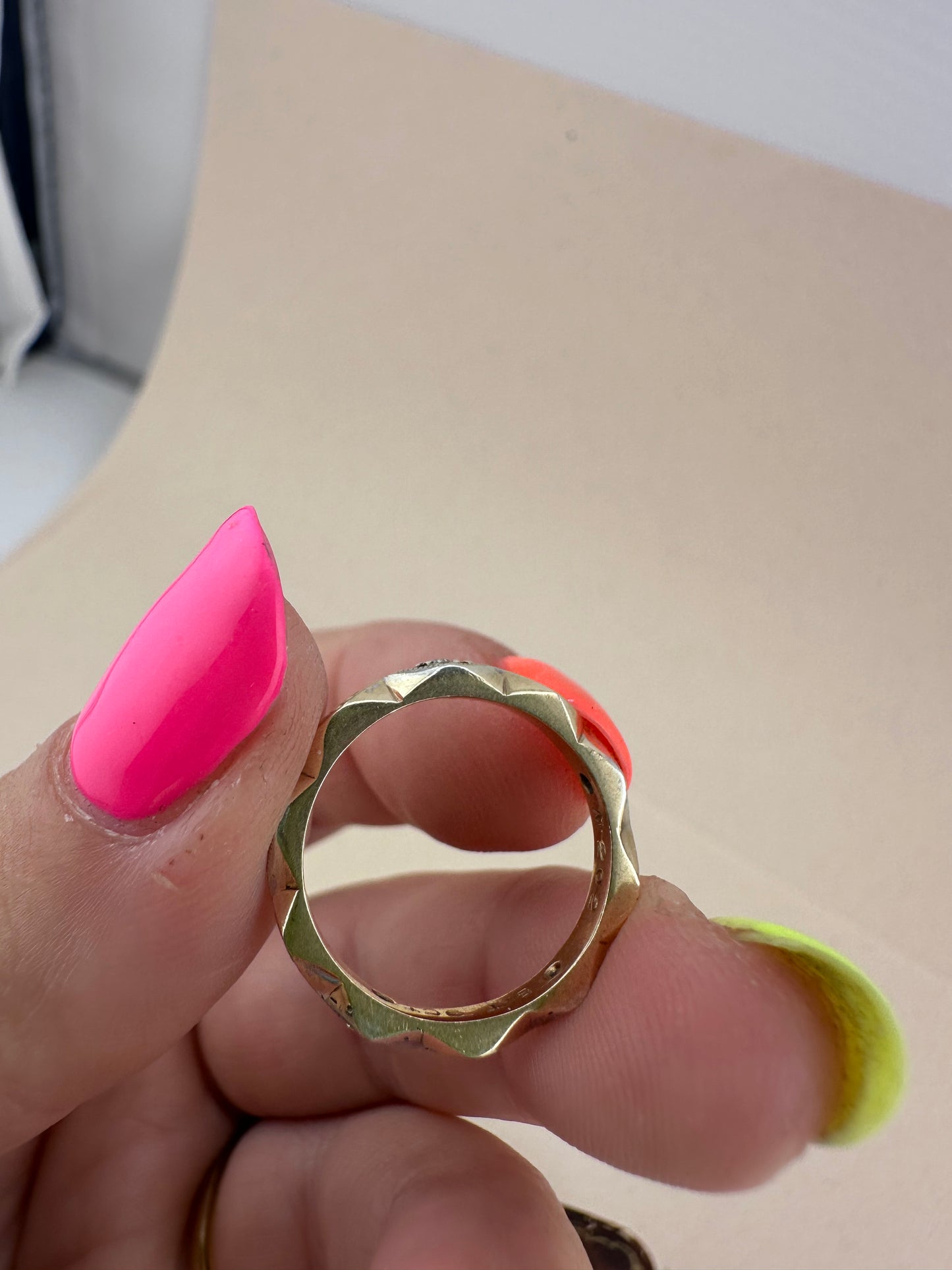 9ct two tone gold patterned ZigZag band with diamonds