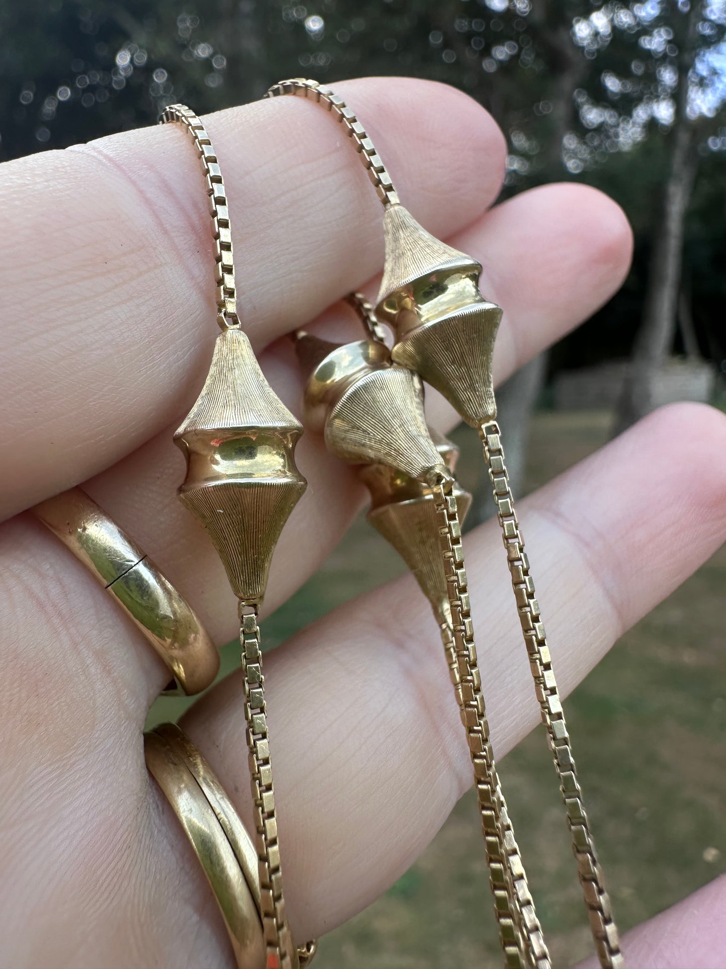 Vintage 9ct yellow Gold Rhombus station chain