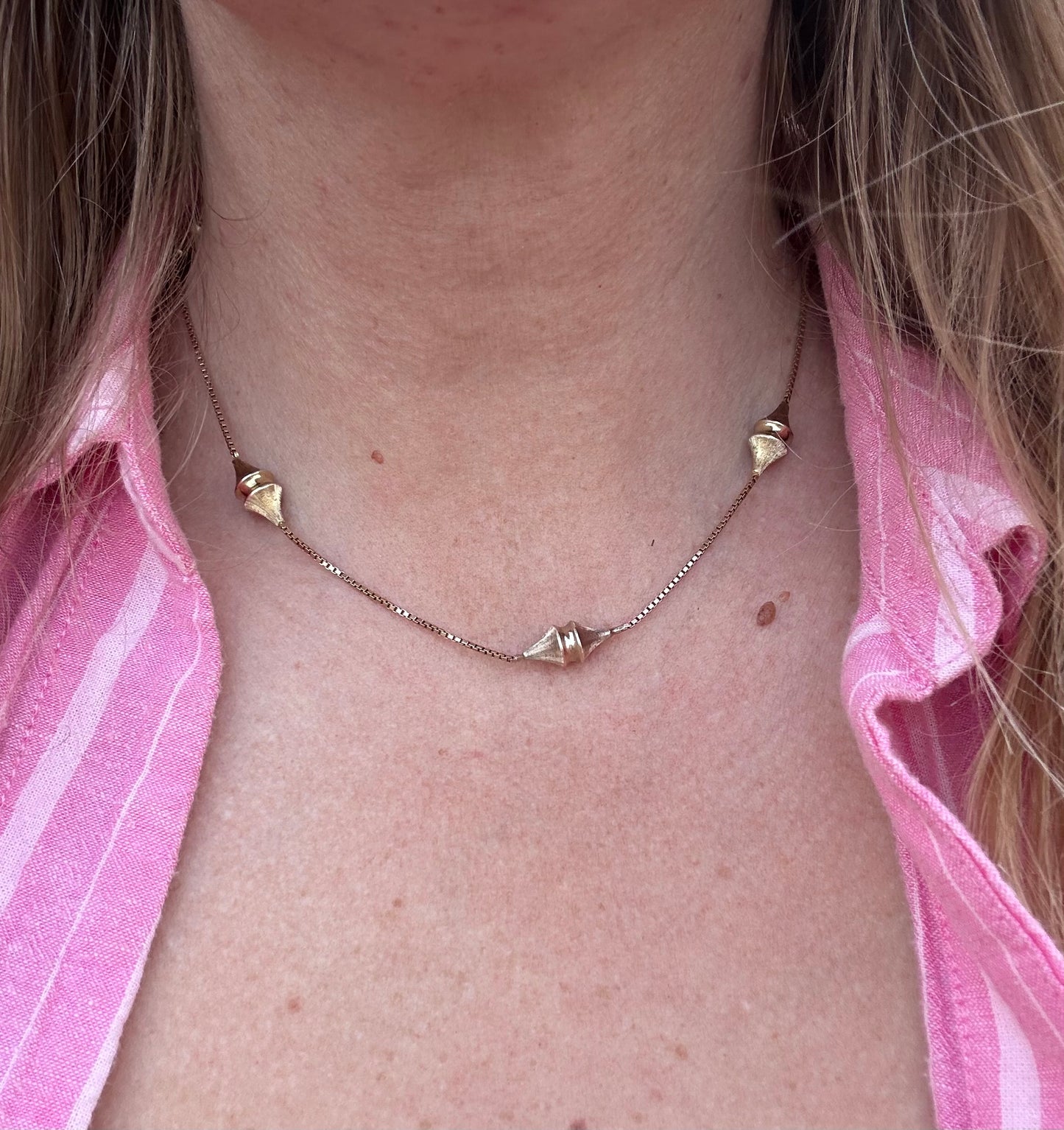 Vintage 9ct yellow Gold Rhombus station chain