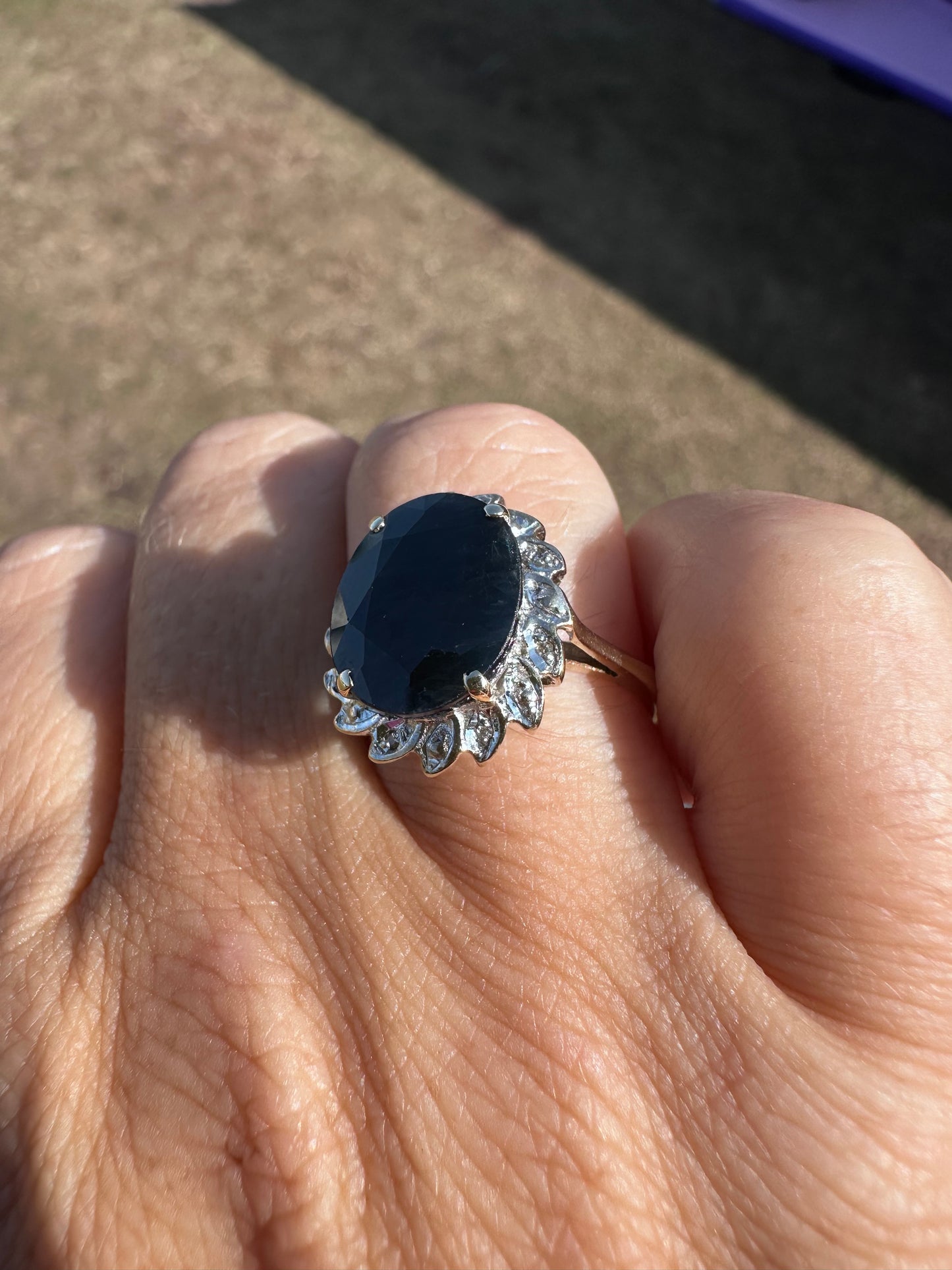 9ct Sapphire & Diamond ring
