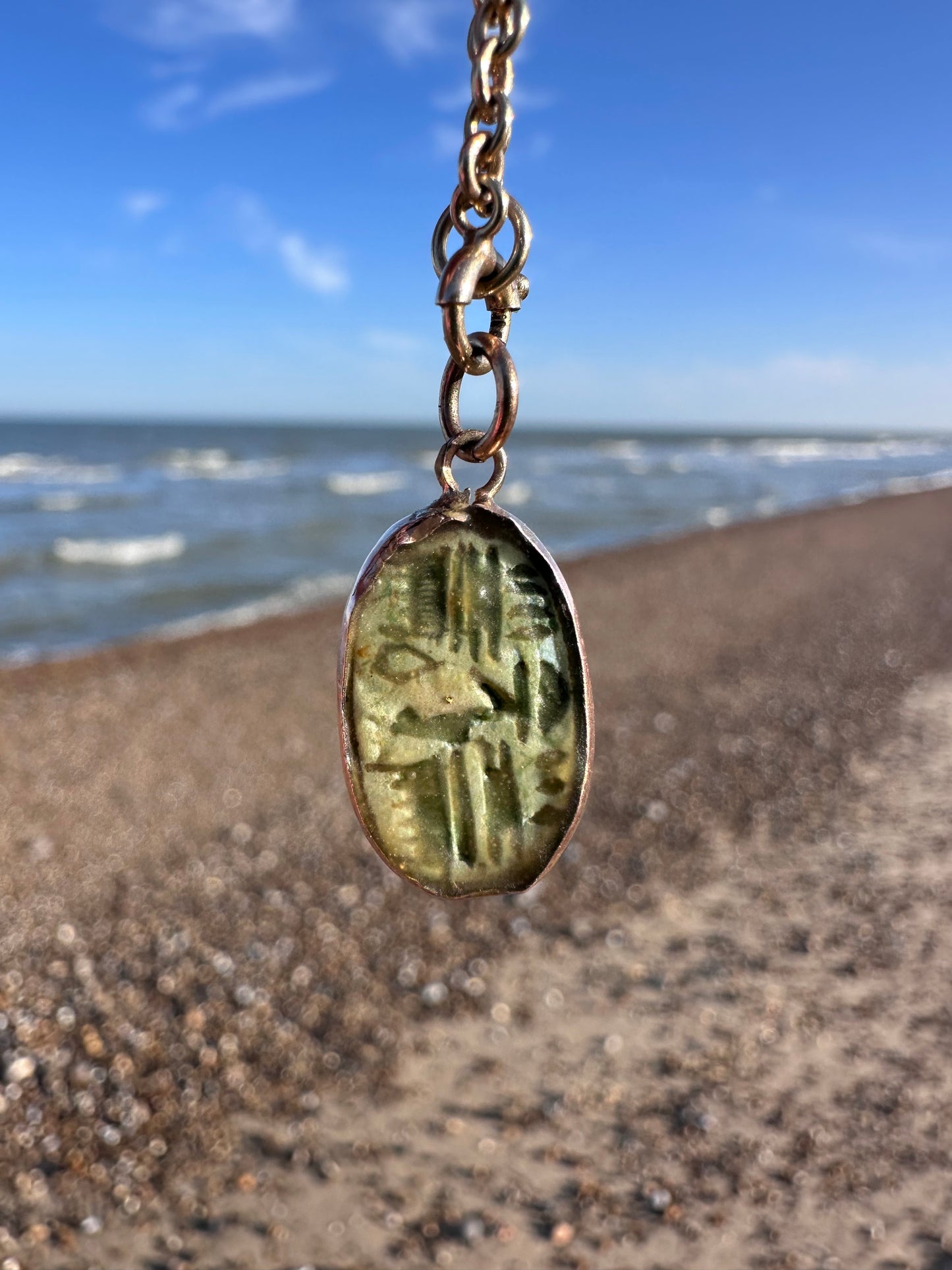 14ct faience scarab beetle pendant
