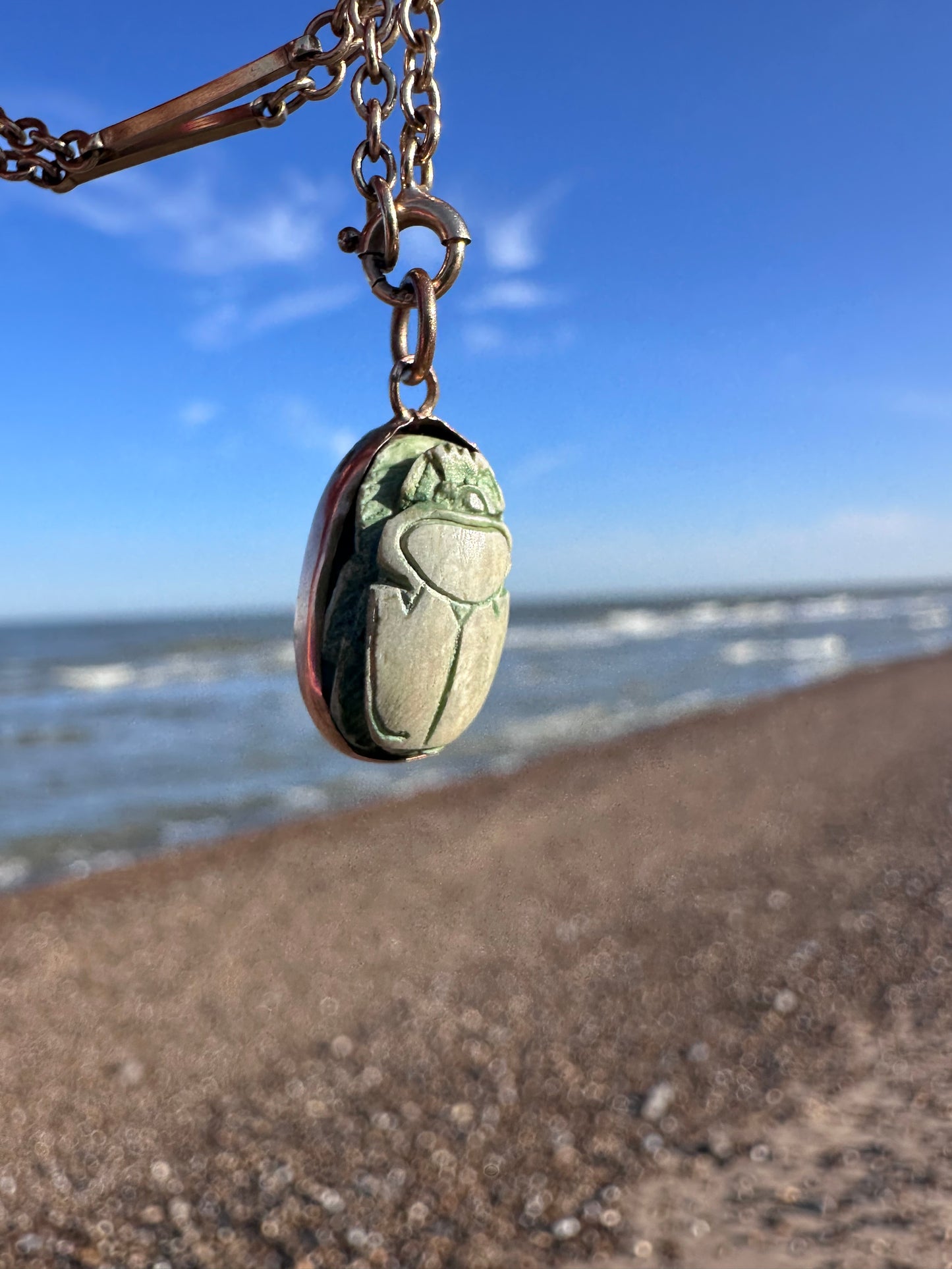 14ct faience scarab beetle pendant