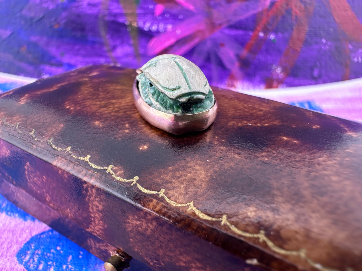 14ct faience scarab beetle pendant