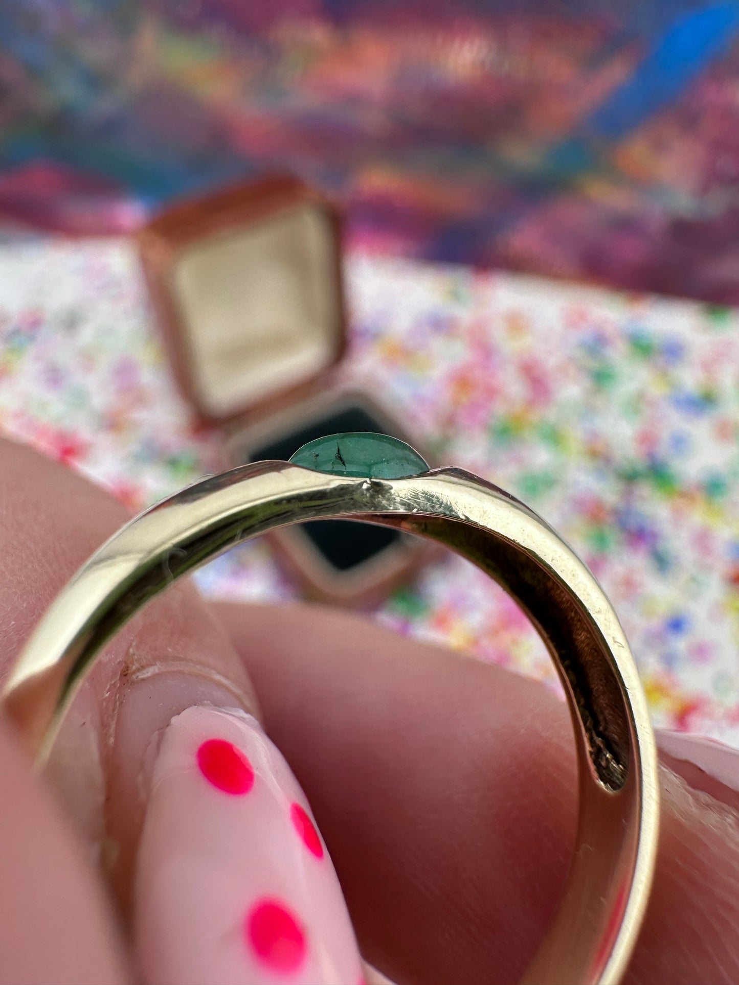 Vintage 9ct Gold Emerald Cabochon ring