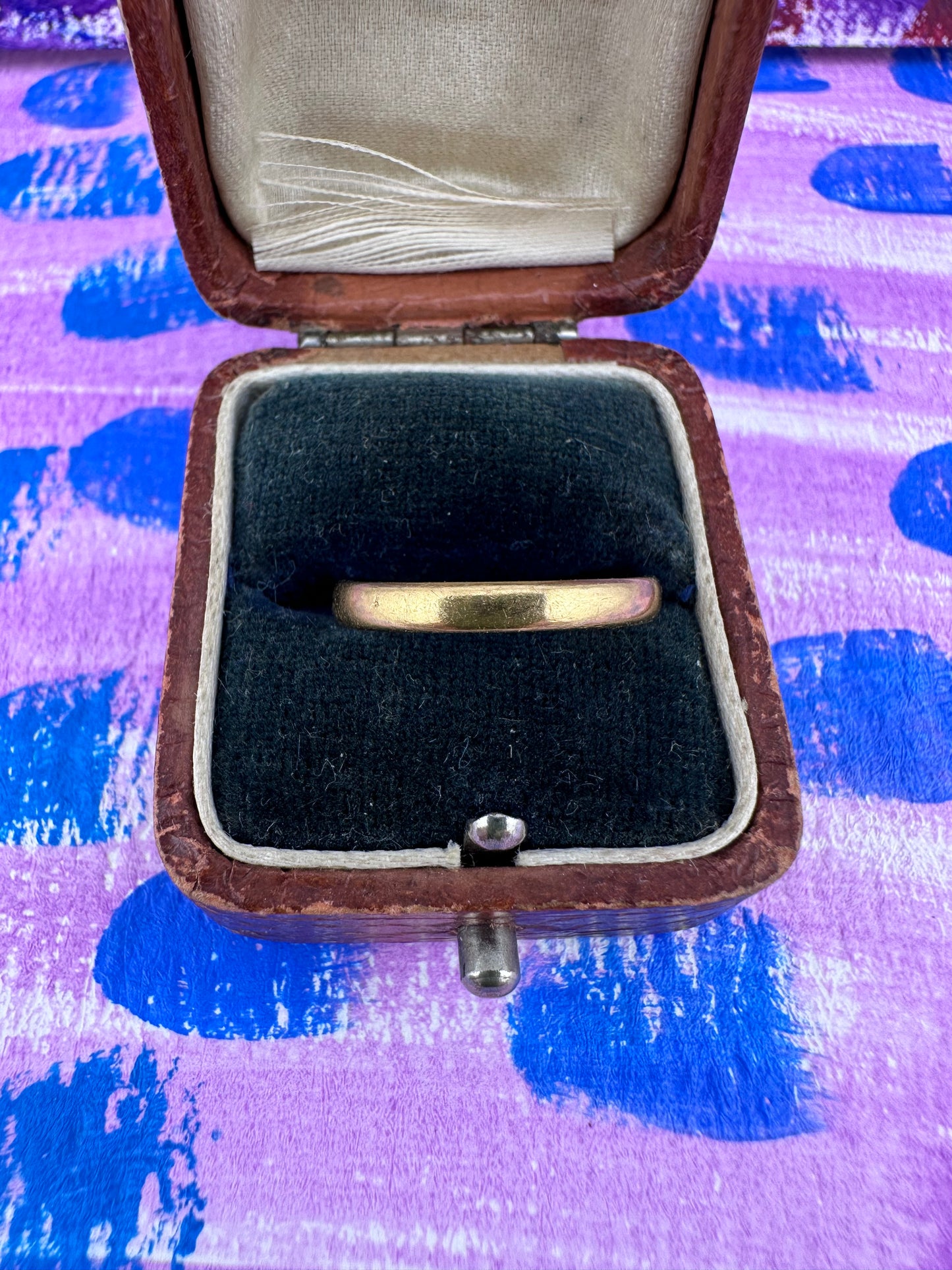 Antique 22ct Gold plain band, early Victorian