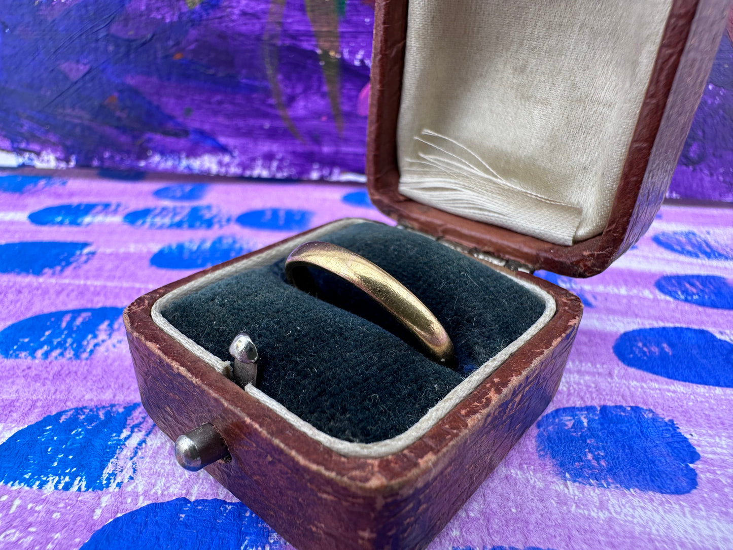 Antique 22ct Gold plain band, early Victorian
