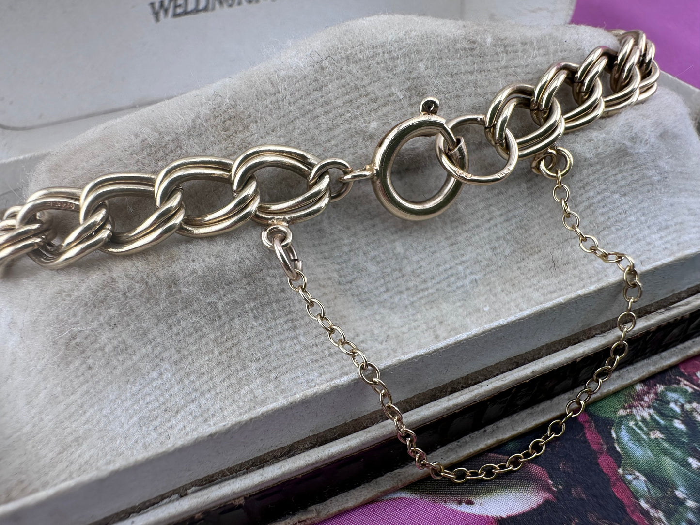 Vintage 9ct Double Curb bracelet with large spring ring