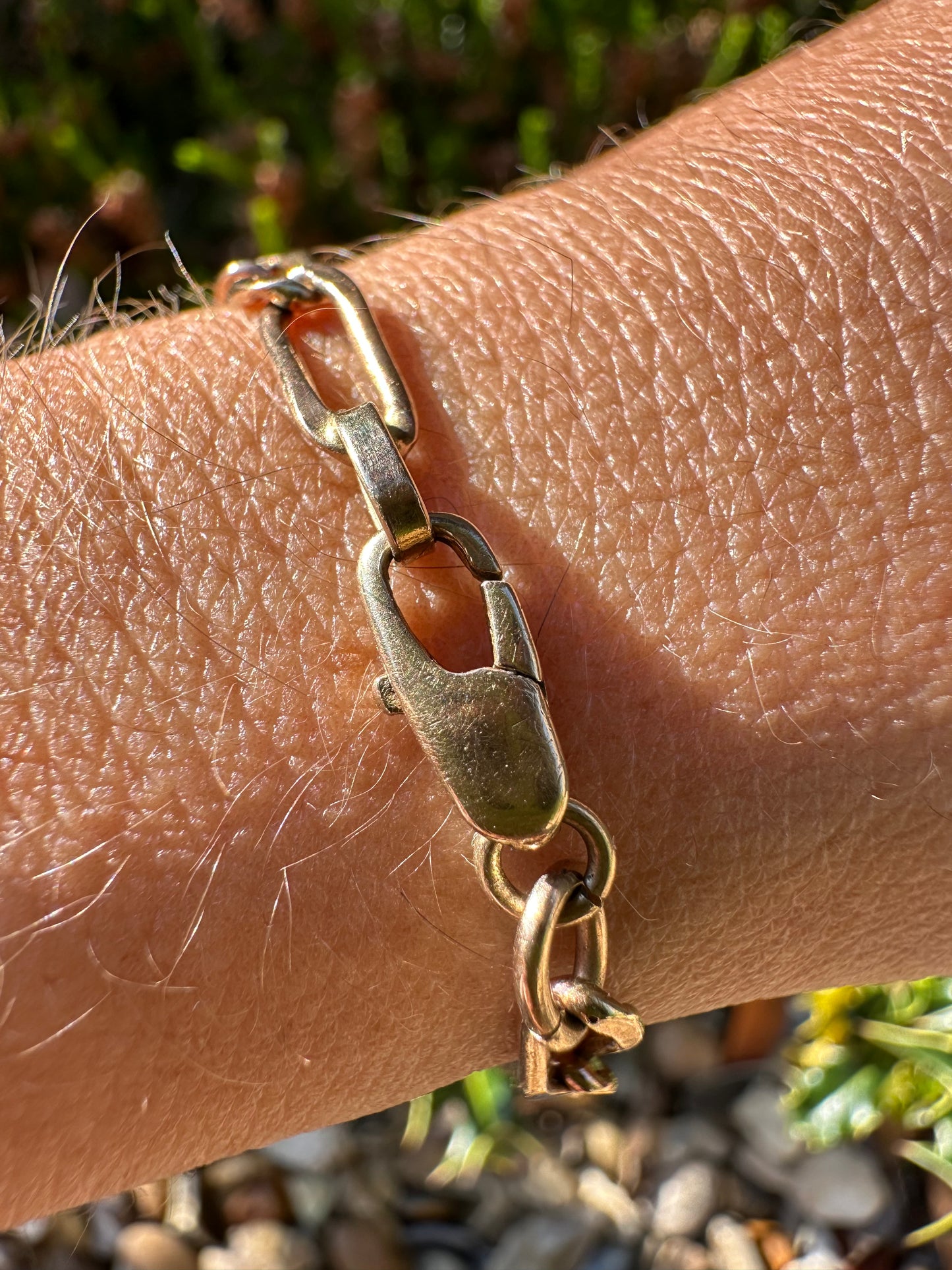 9ct Elongated curb/paperclip bracelet