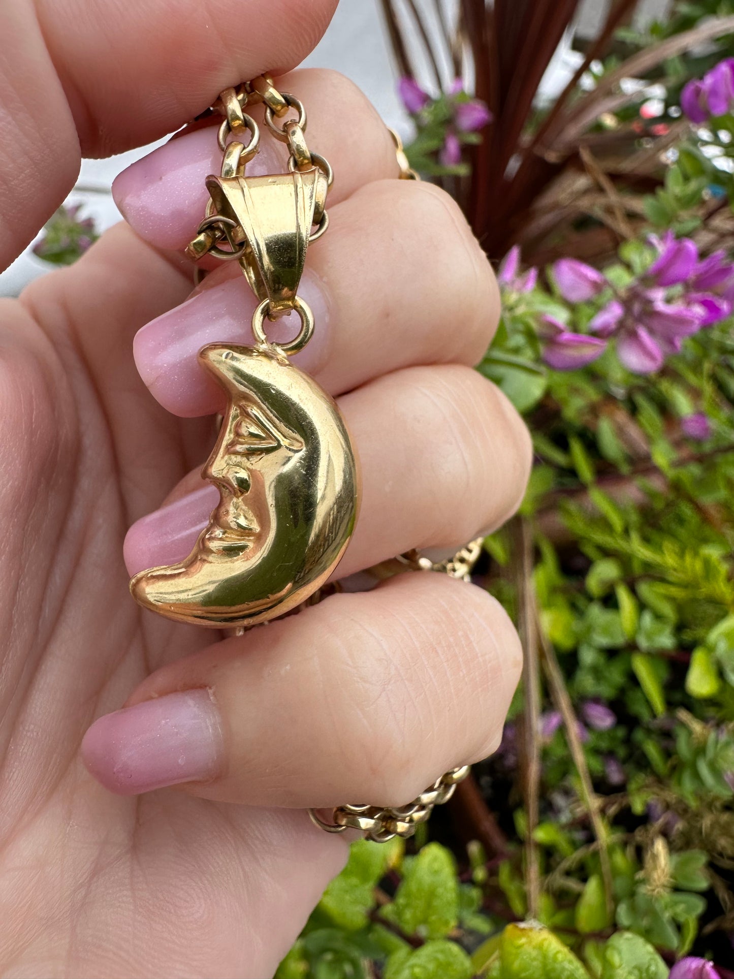 18ct Man on the Moon Charm