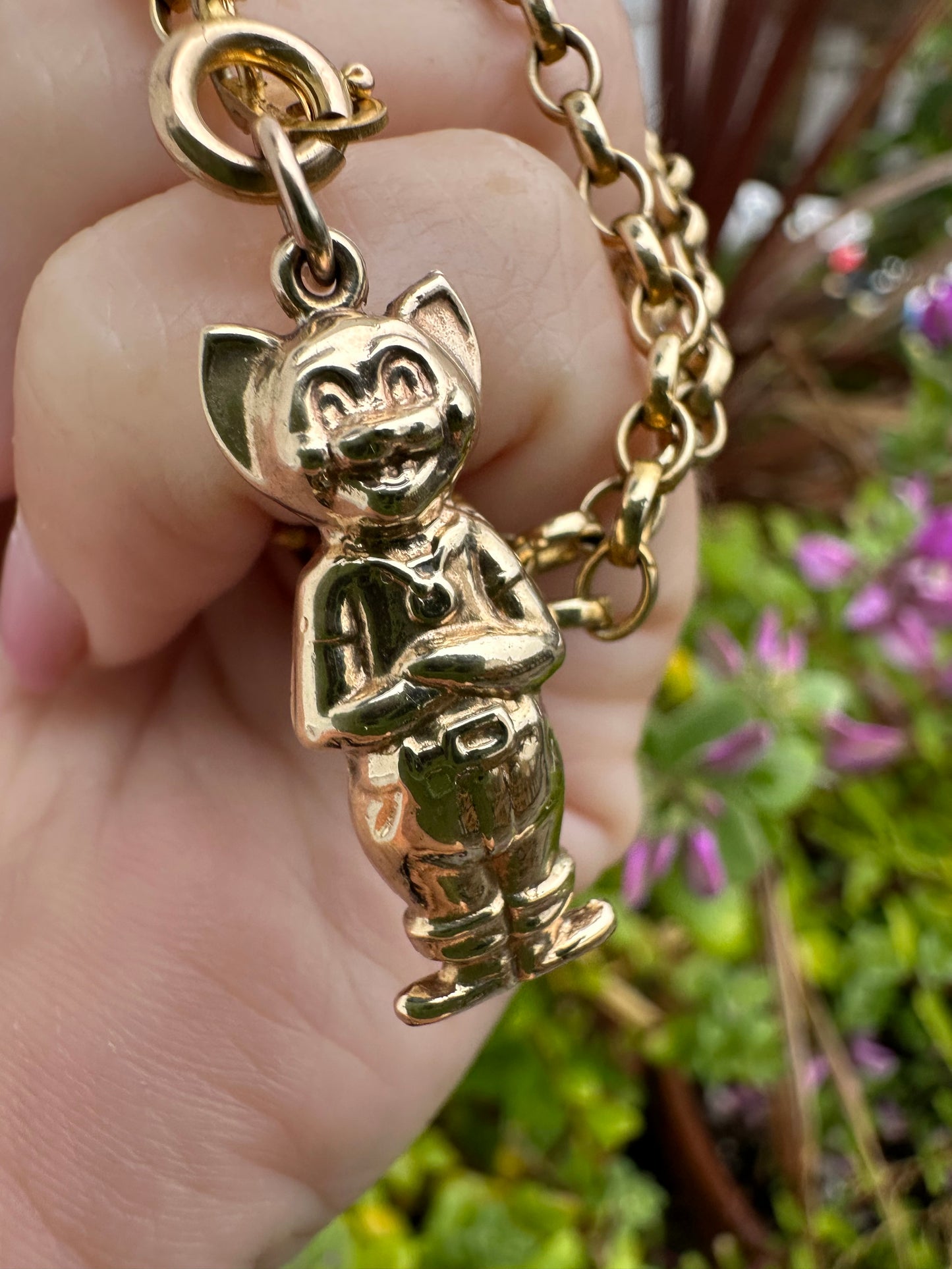 Vintage 9ct Gold Puss in Boots Charm